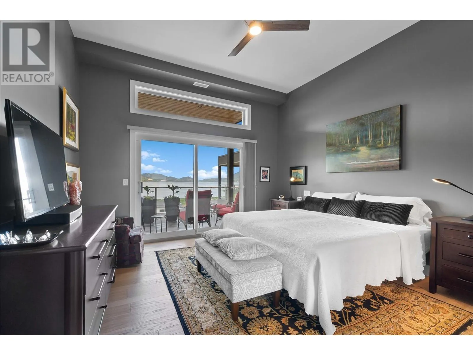 131 Harbourfront Drive NE Unit# 501
