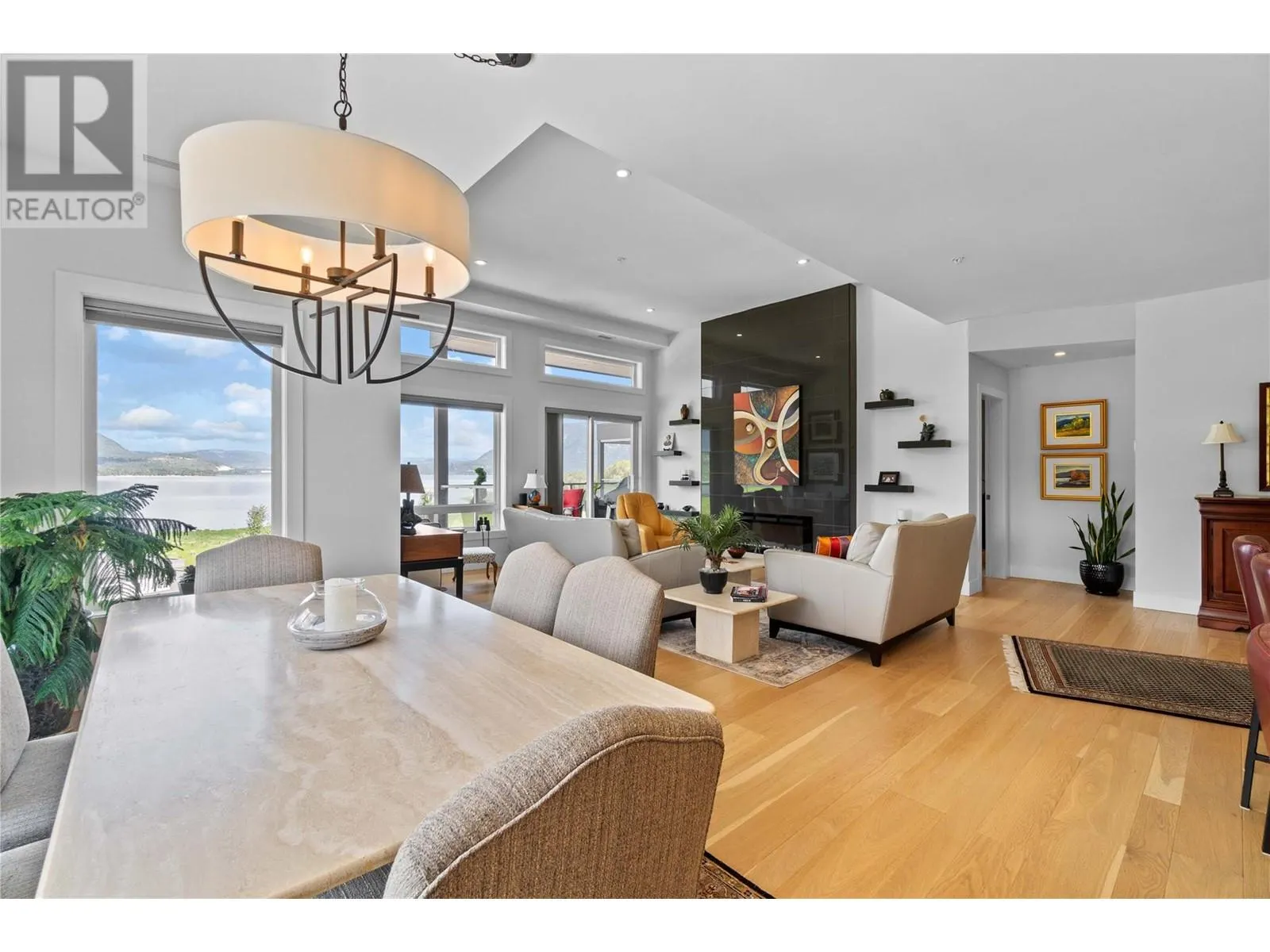 131 Harbourfront Drive NE Unit# 501
