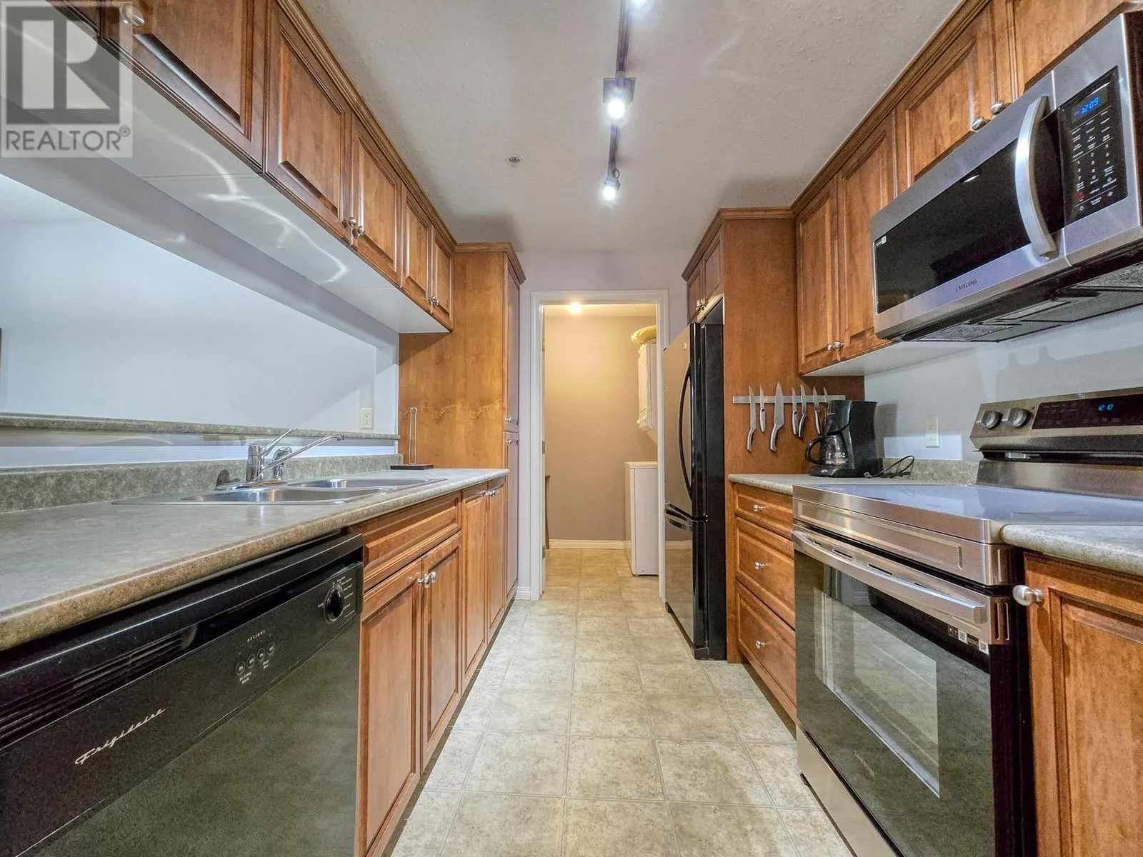 4767 Forsters Landing Road Unit# 212