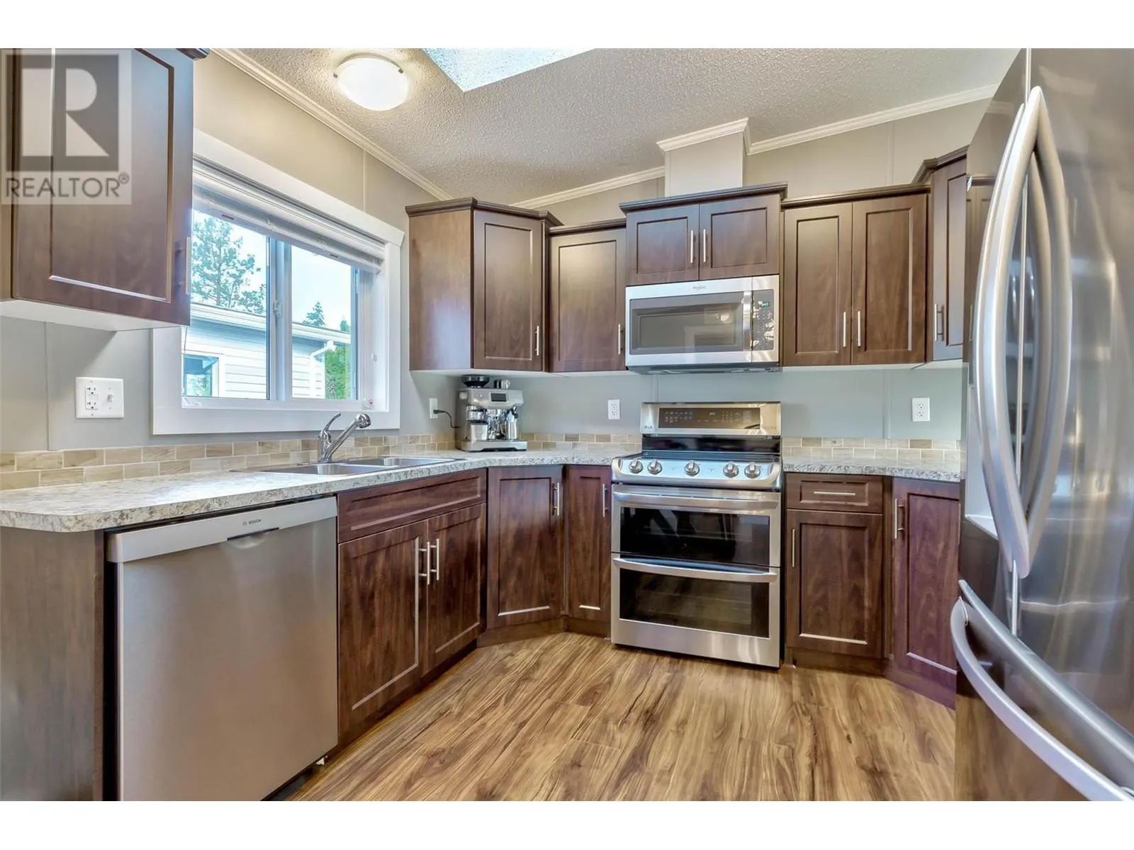 5155 Chute Lake Road Unit# 103