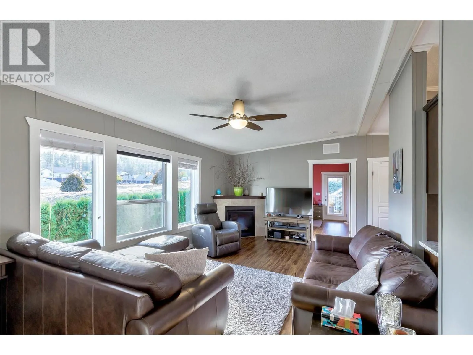 5155 Chute Lake Road Unit# 103