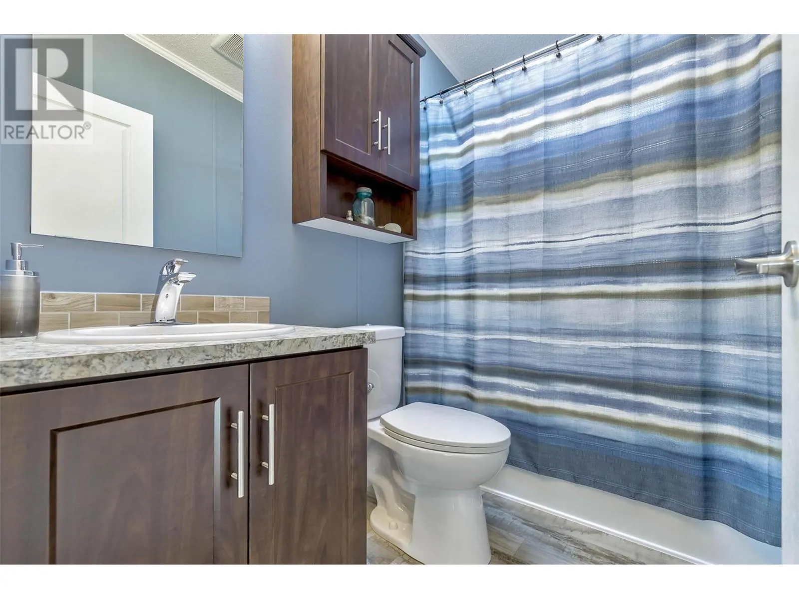 5155 Chute Lake Road Unit# 103