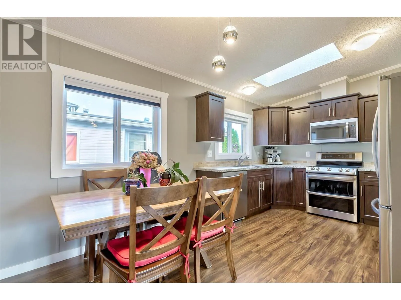 5155 Chute Lake Road Unit# 103