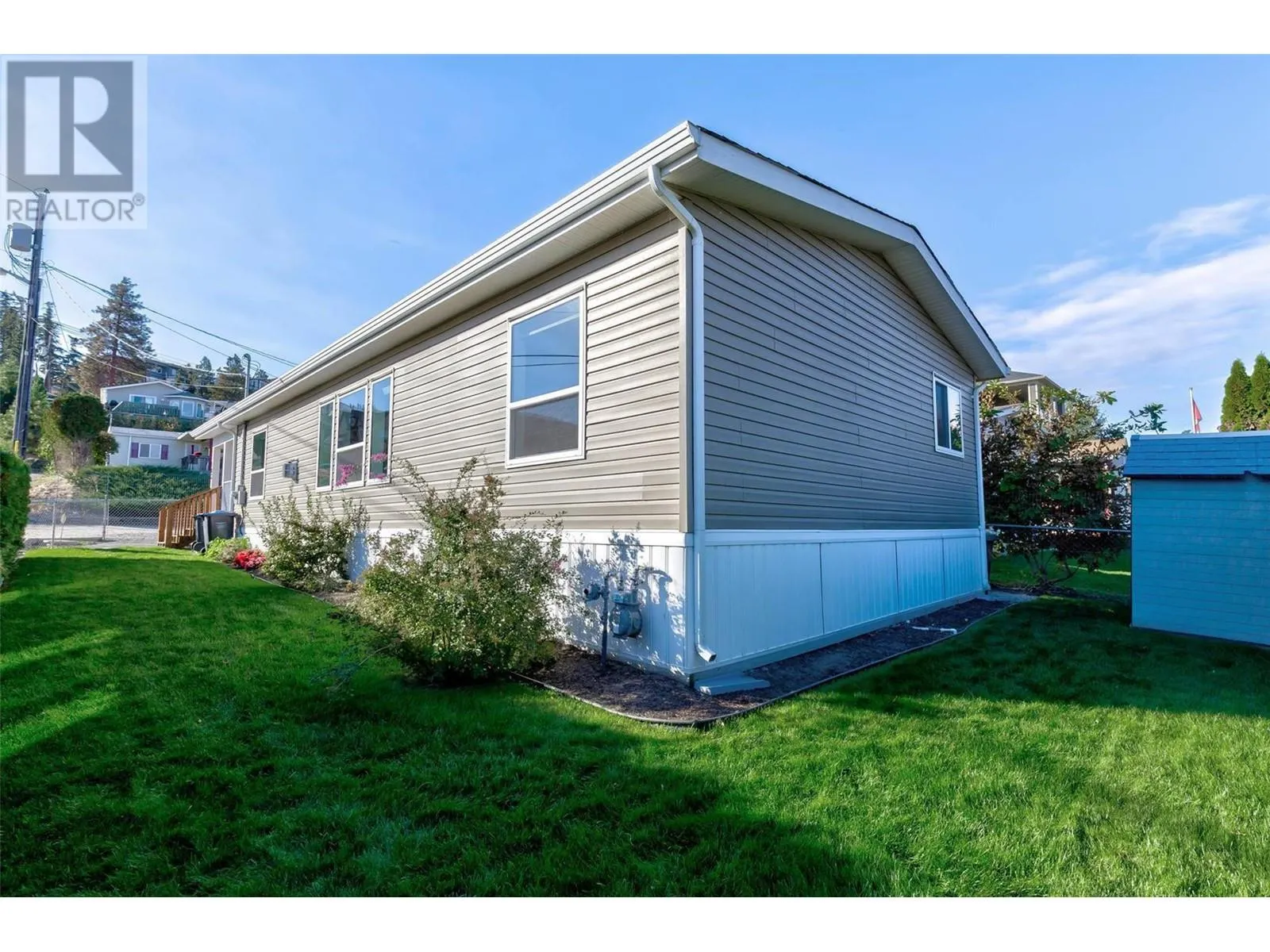 5155 Chute Lake Road Unit# 103