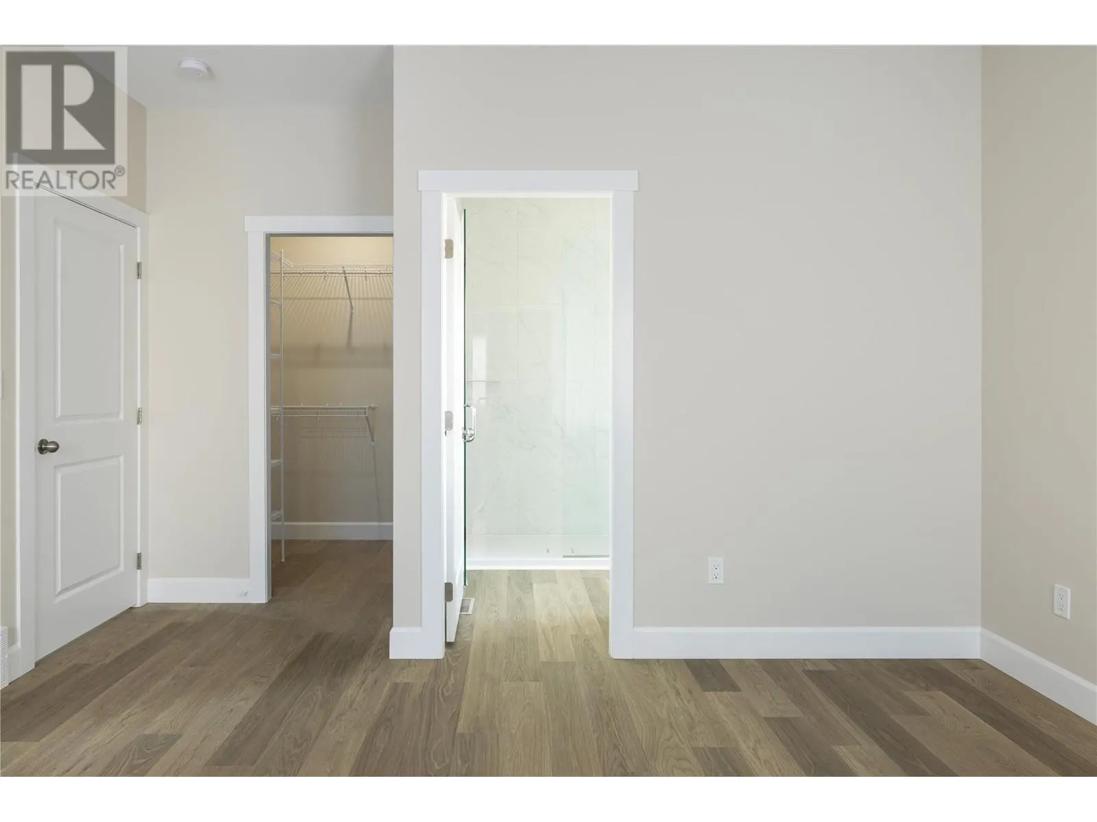 806 Cliff Avenue Unit# 102