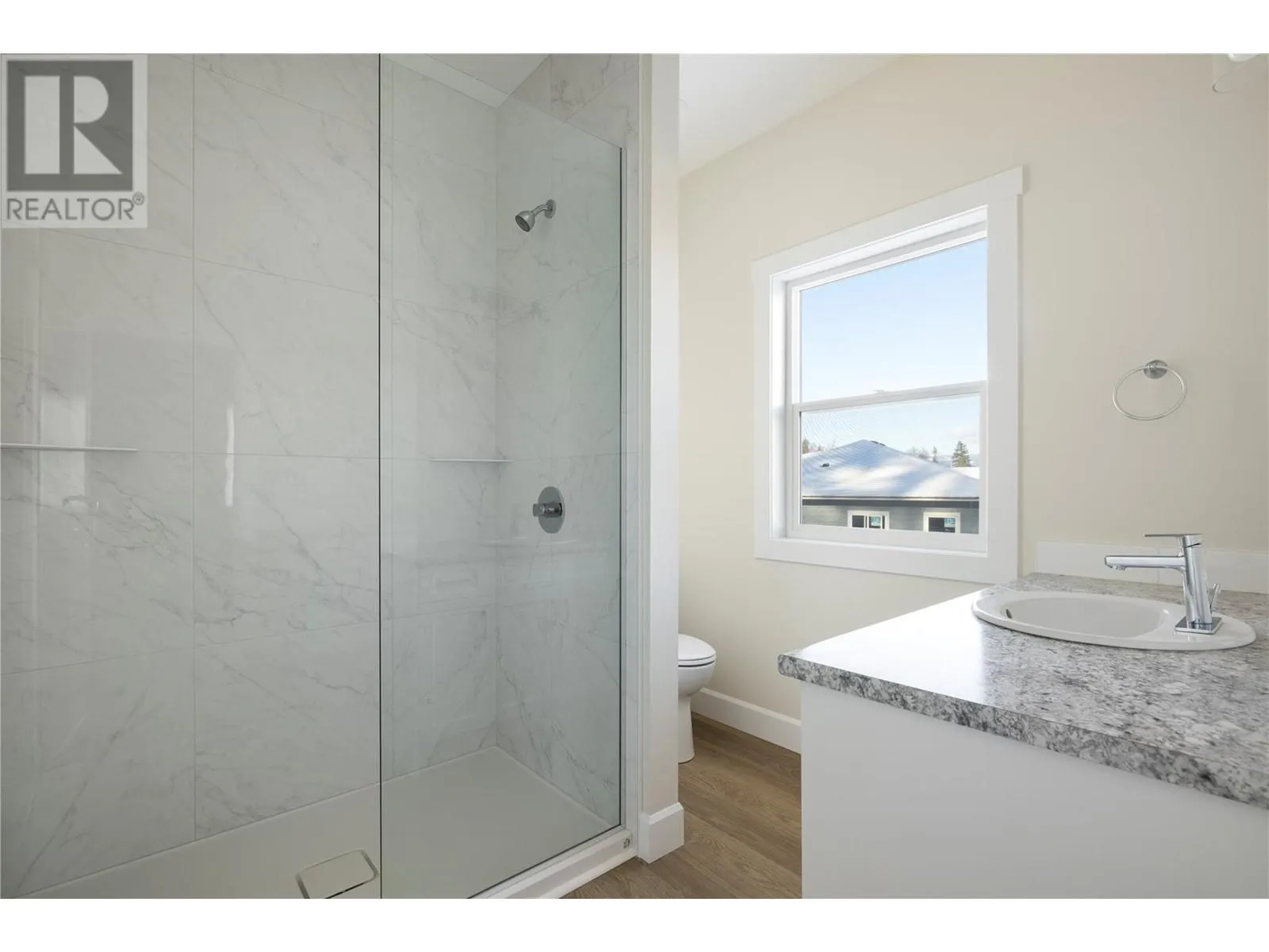806 Cliff Avenue Unit# 102