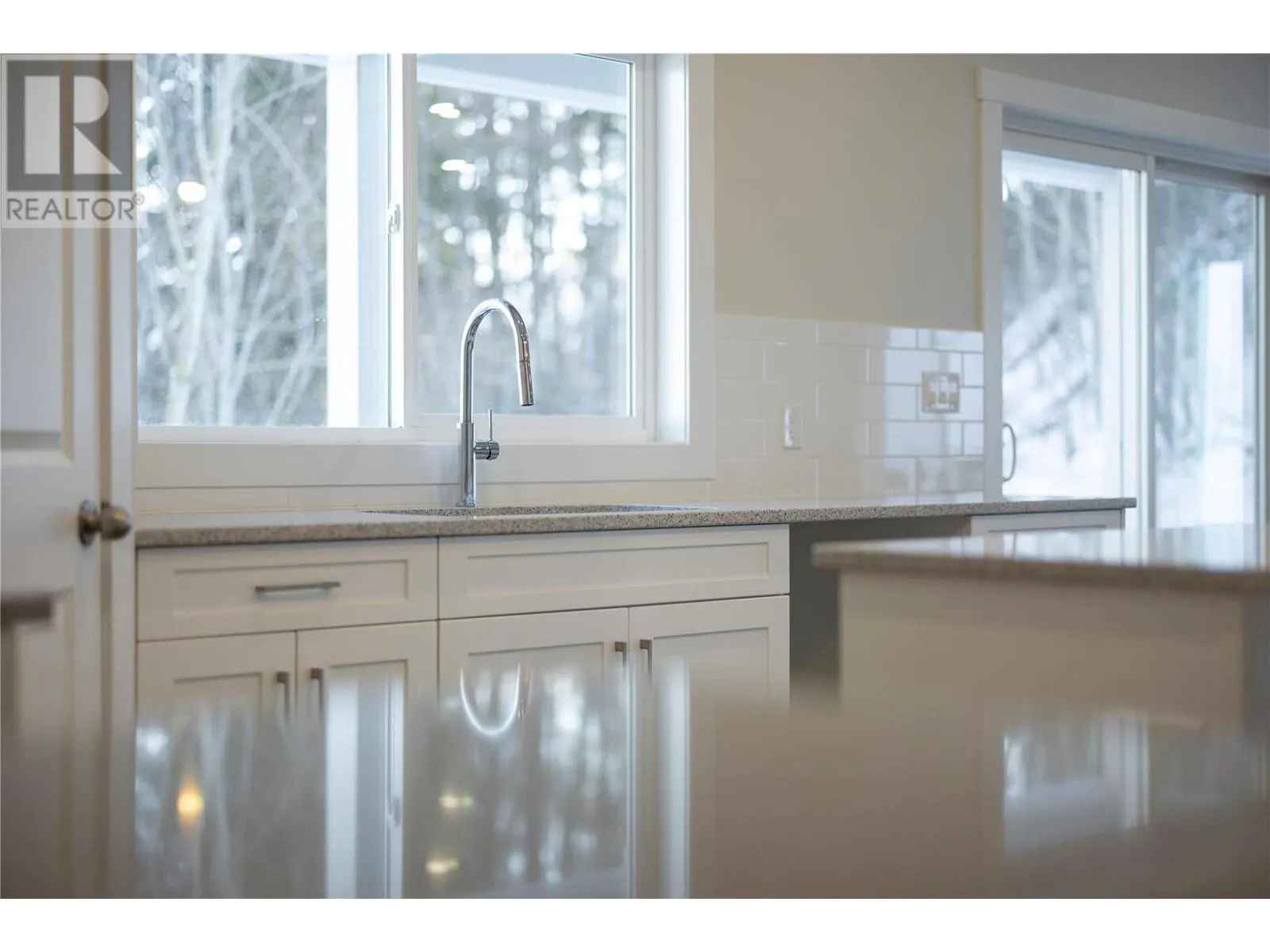 806 Cliff Avenue Unit# 102