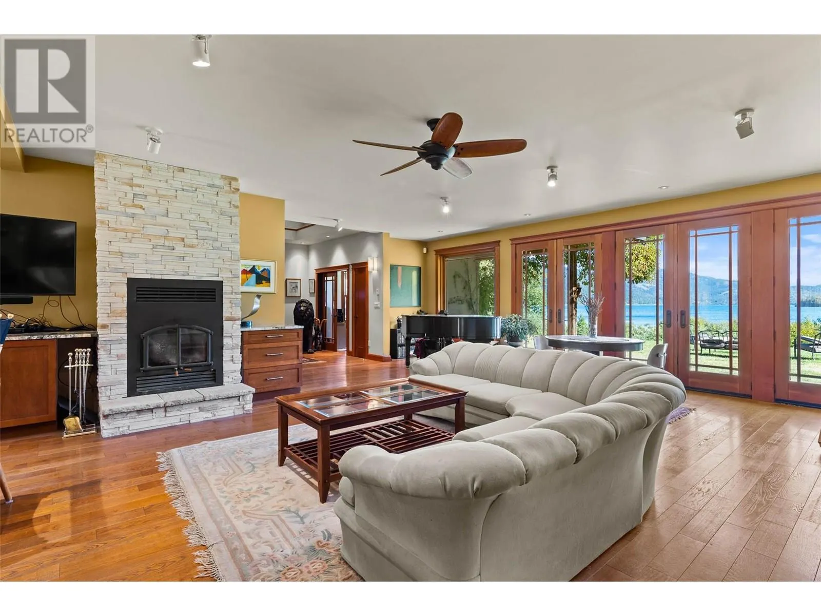 3832 Pakka Road