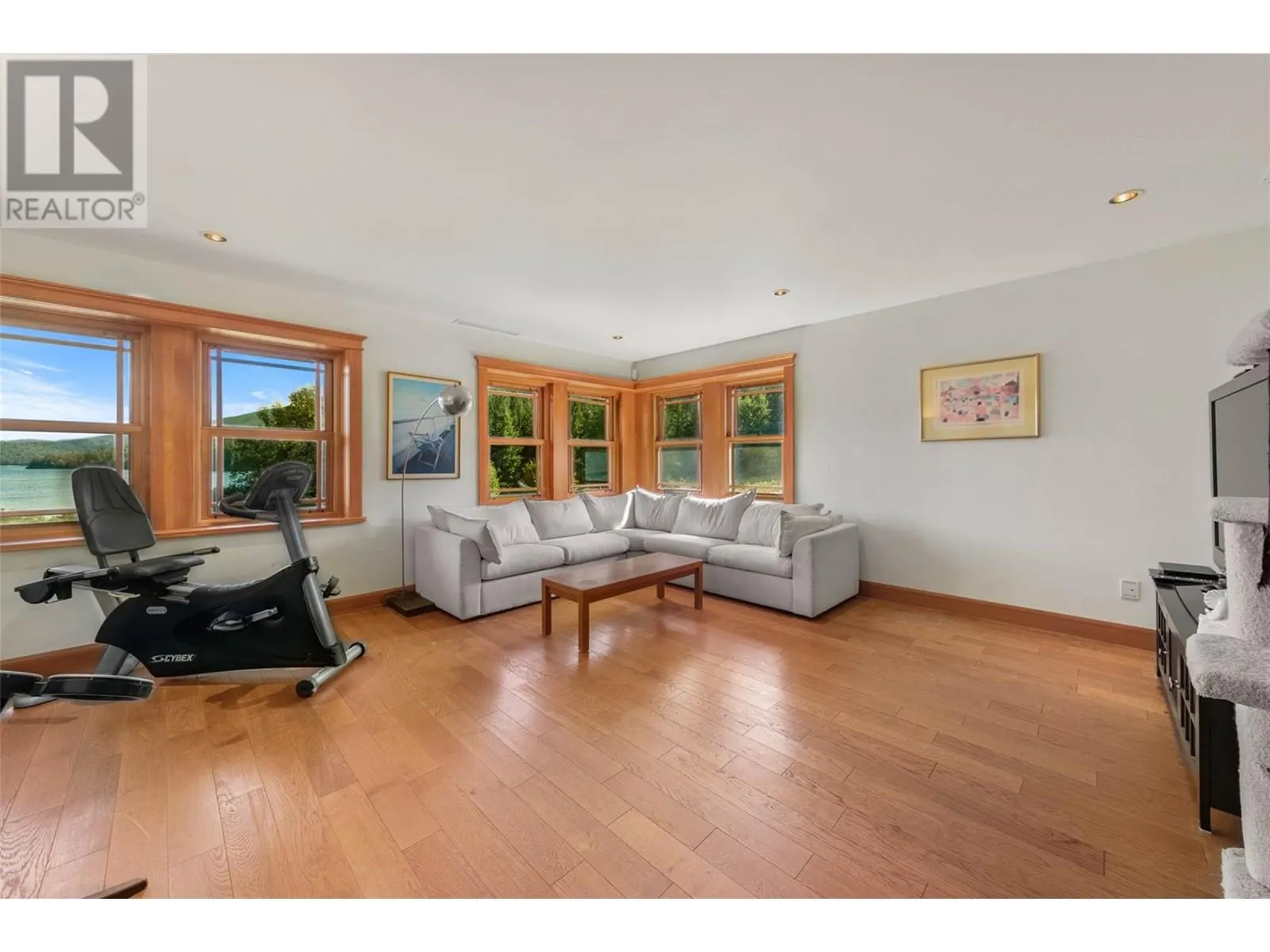 3832 Pakka Road