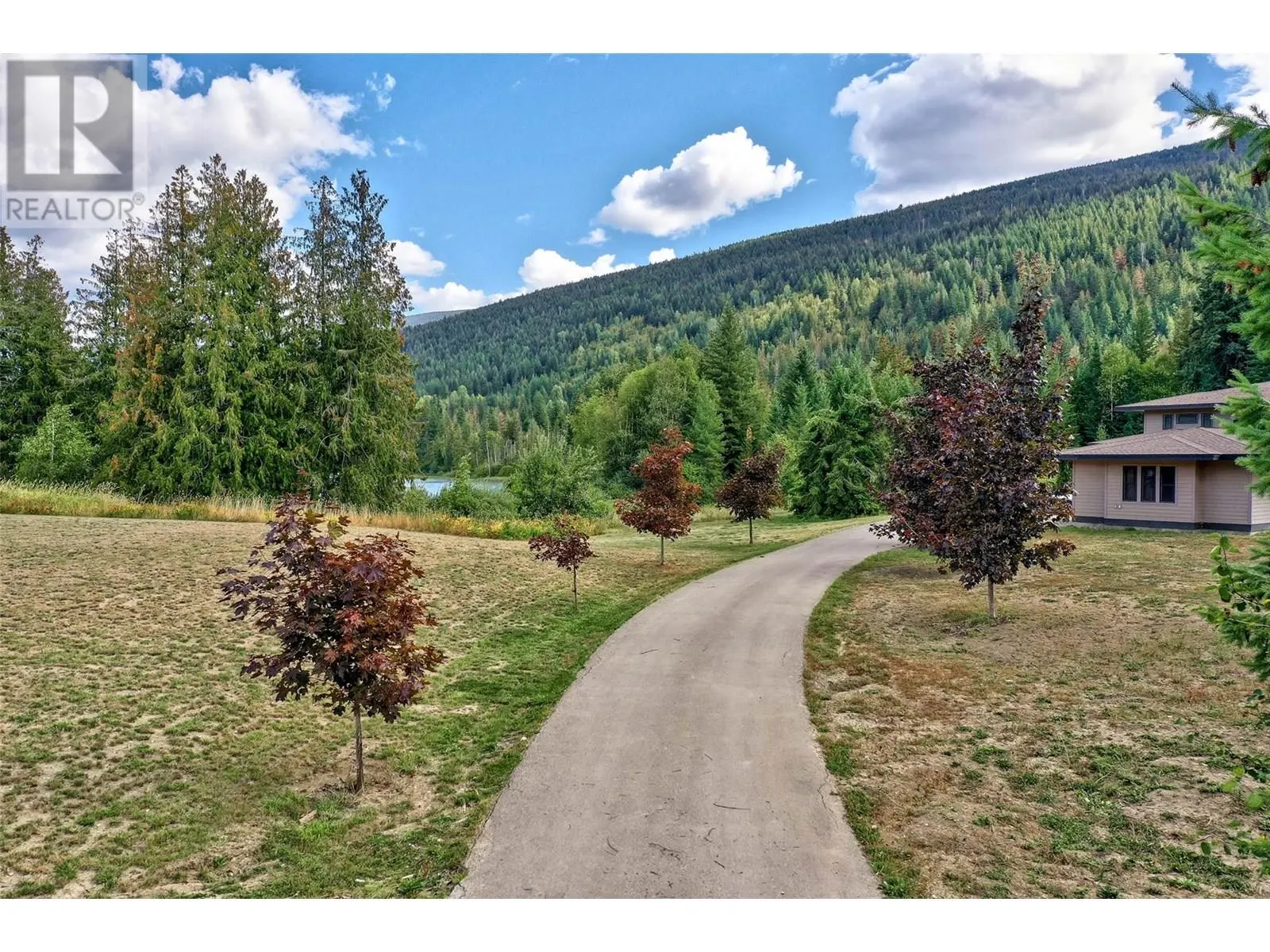 3832 Pakka Road