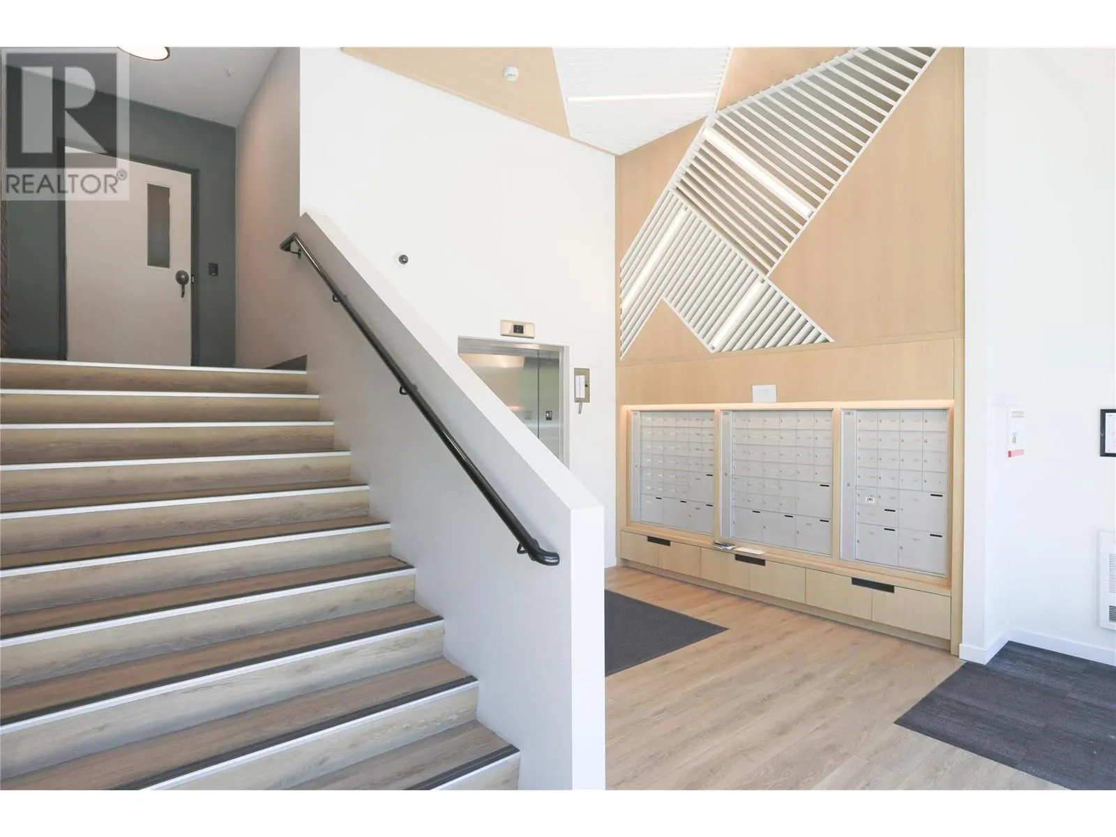 660 Cawston Avenue Unit# 410