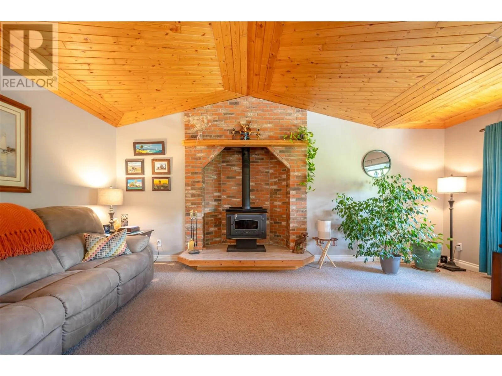 1332 Peachcliff Drive