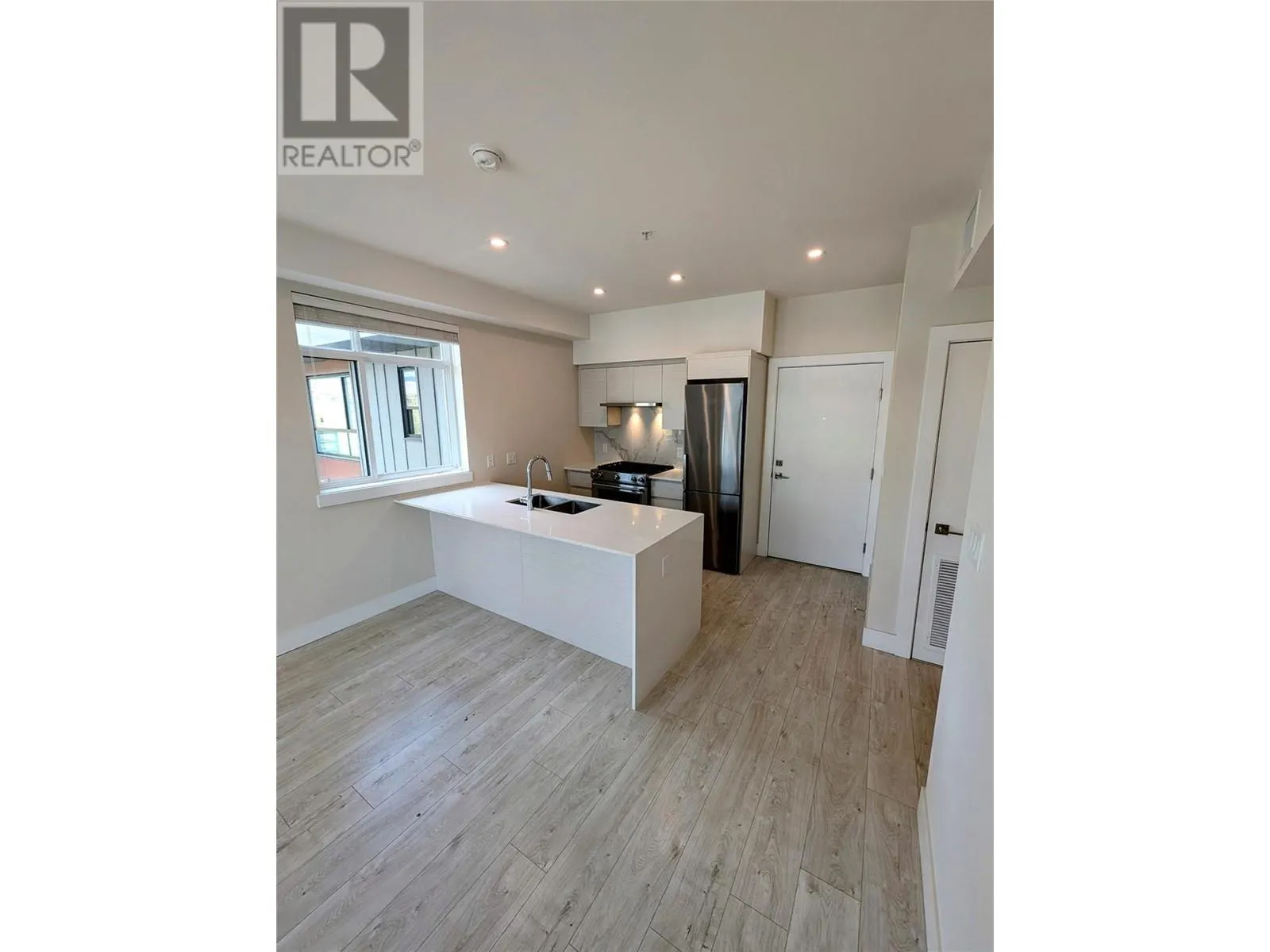 1925 Enterprise Way Unit# 403