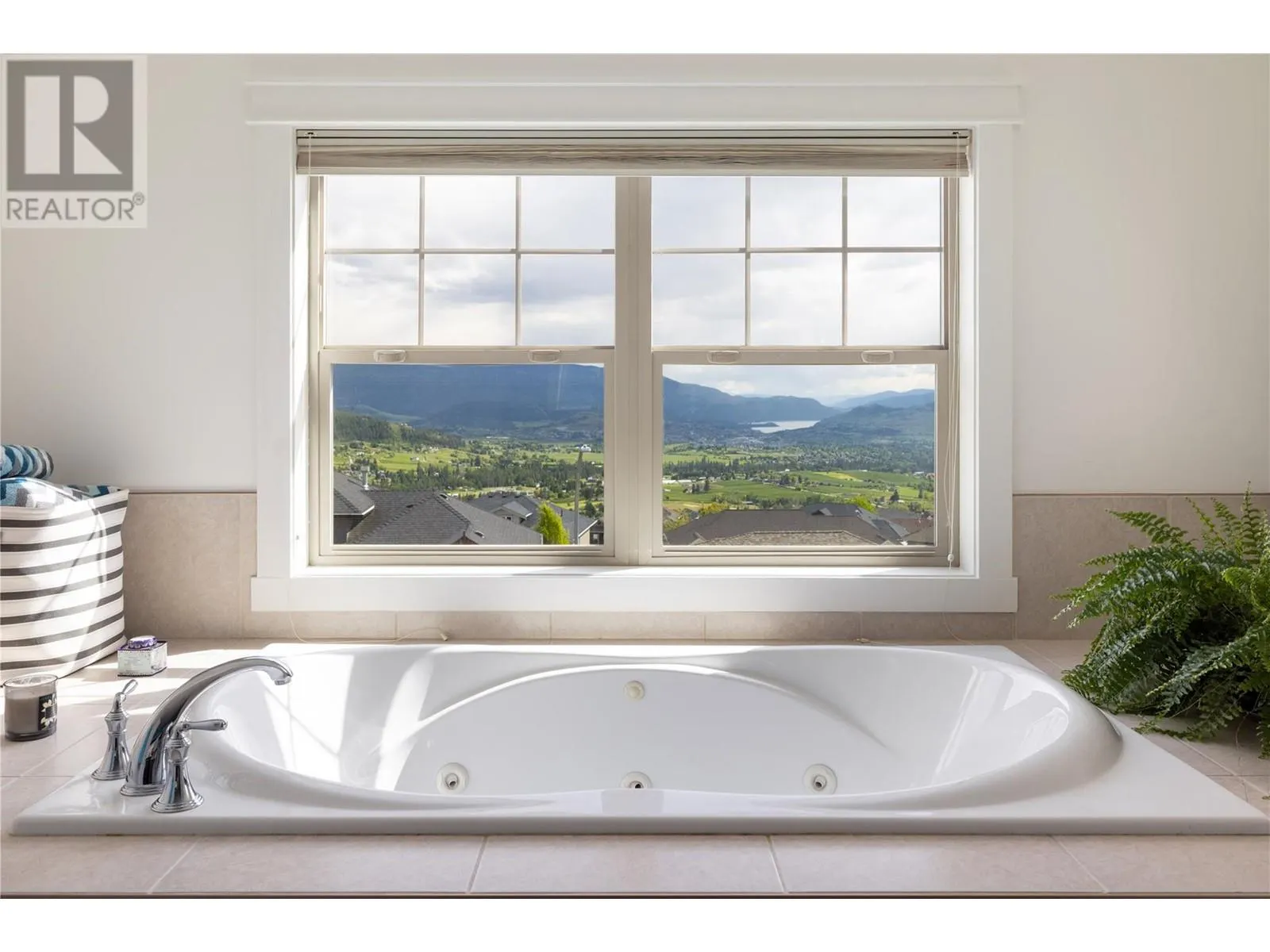 1433 Red Mountain Place