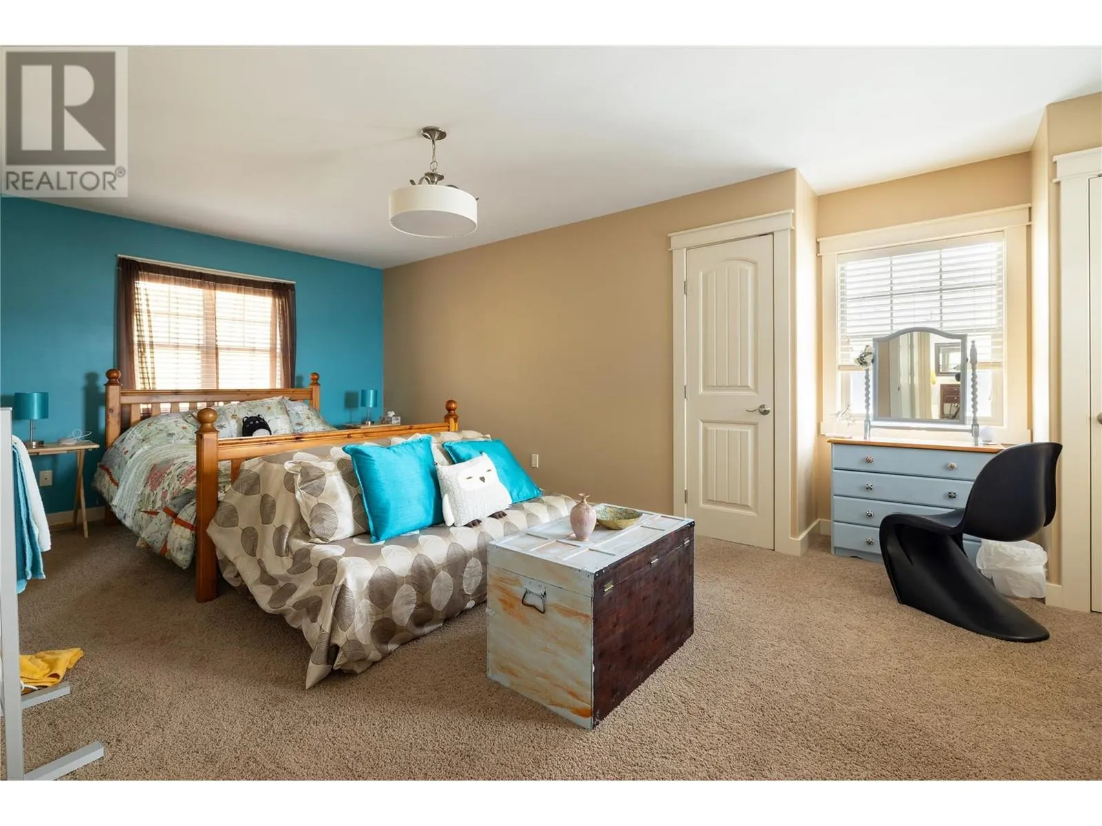 1433 Red Mountain Place