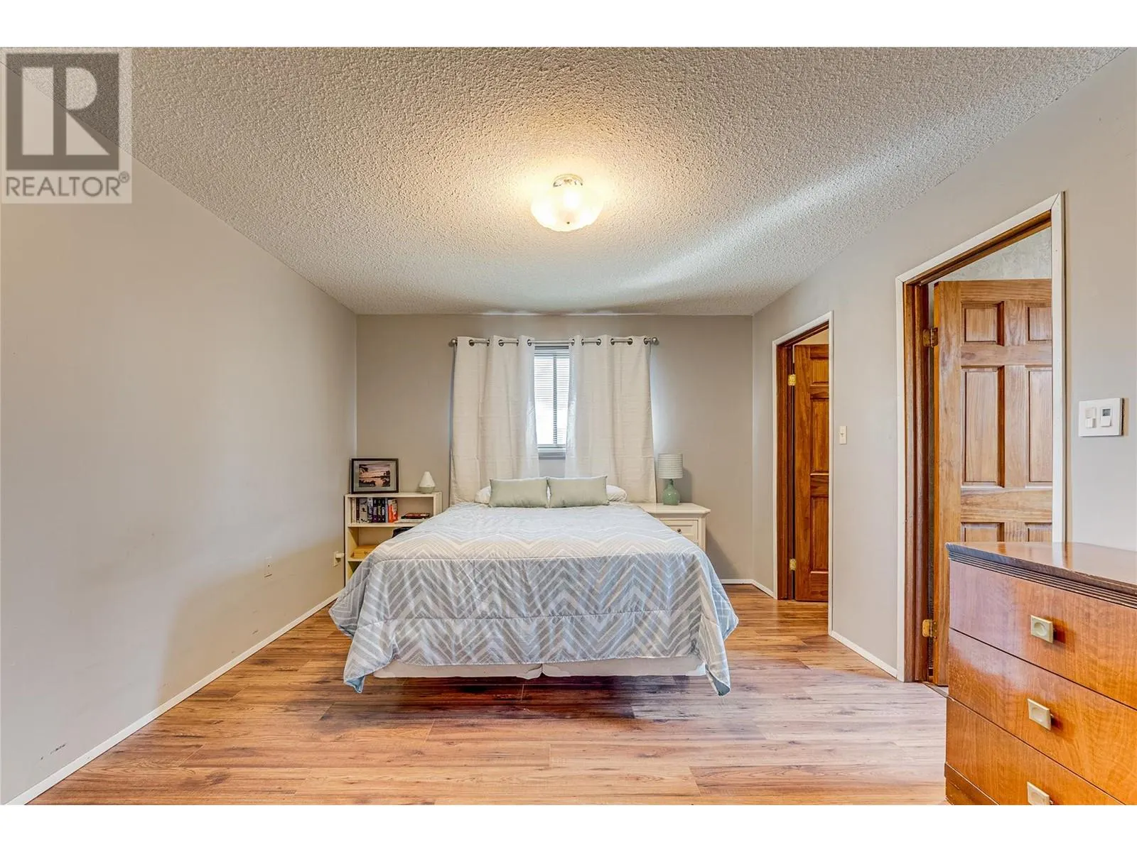 4316 Cascade Drive