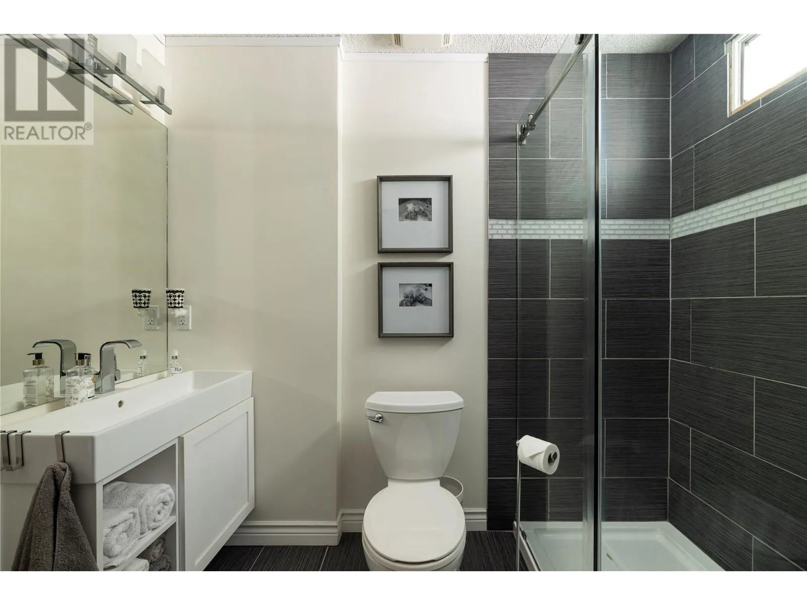 525 Guildford Court
