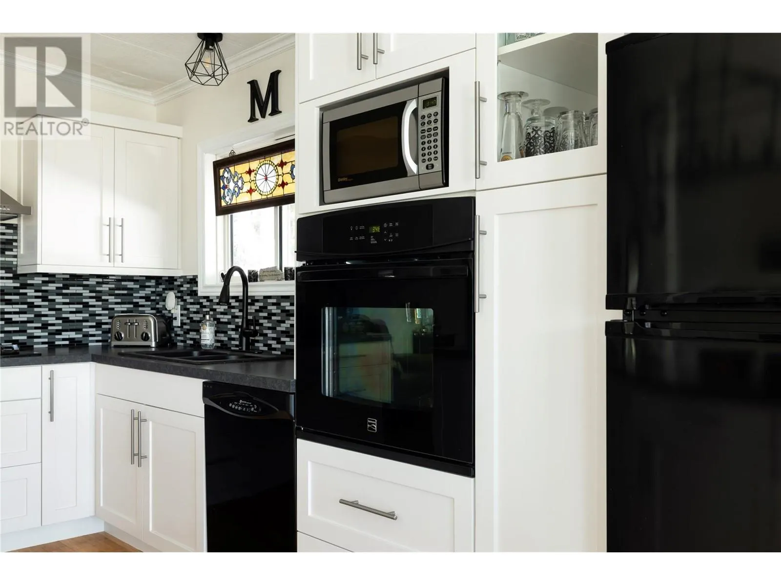 525 Guildford Court