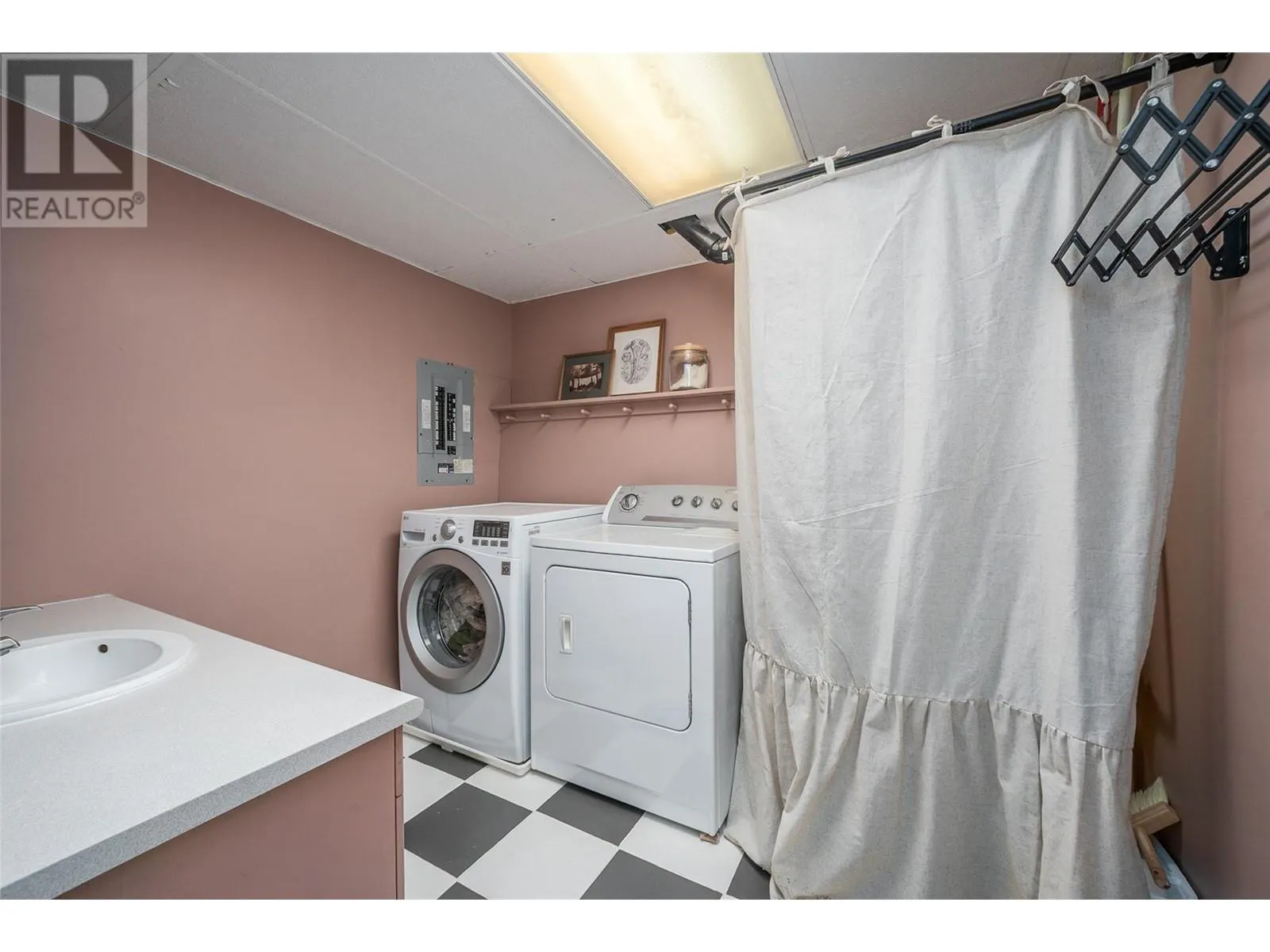 1420 Terai Road Unit# 102