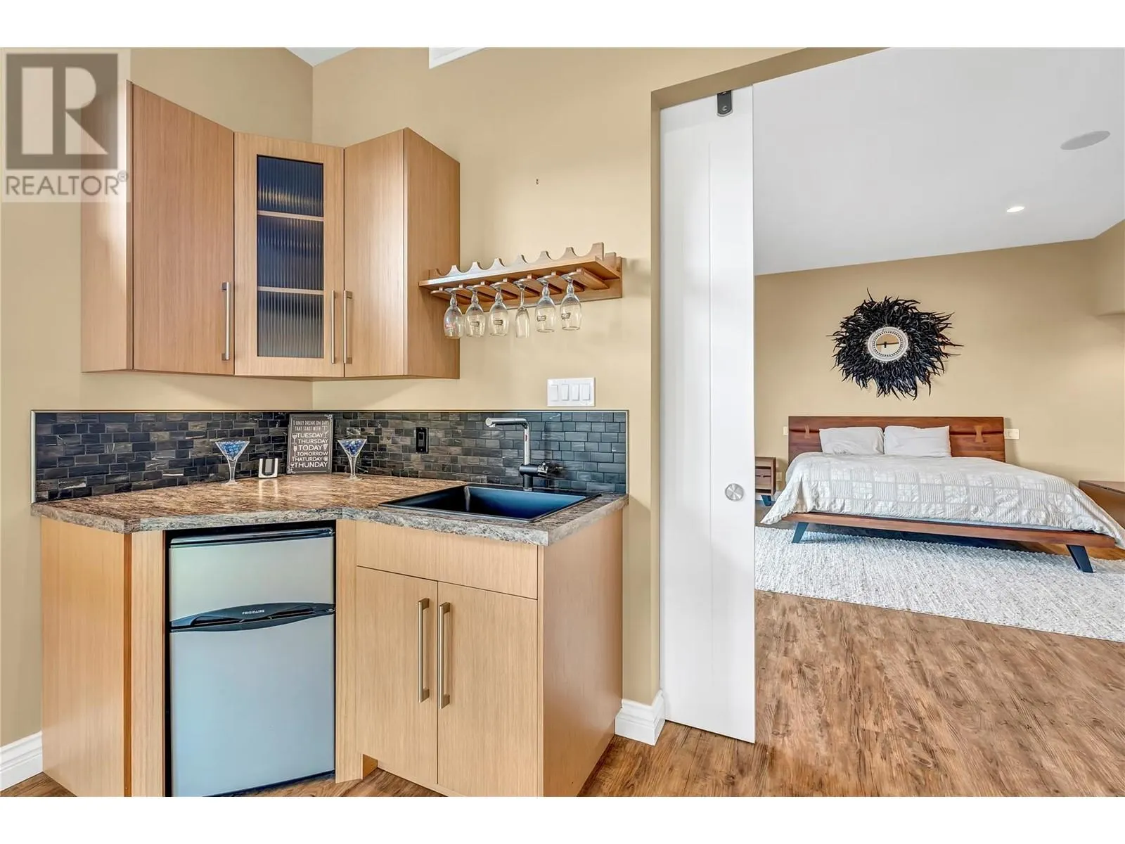 121 Flagstone Rise