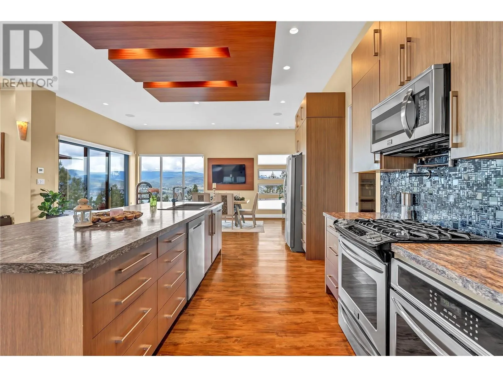 121 Flagstone Rise