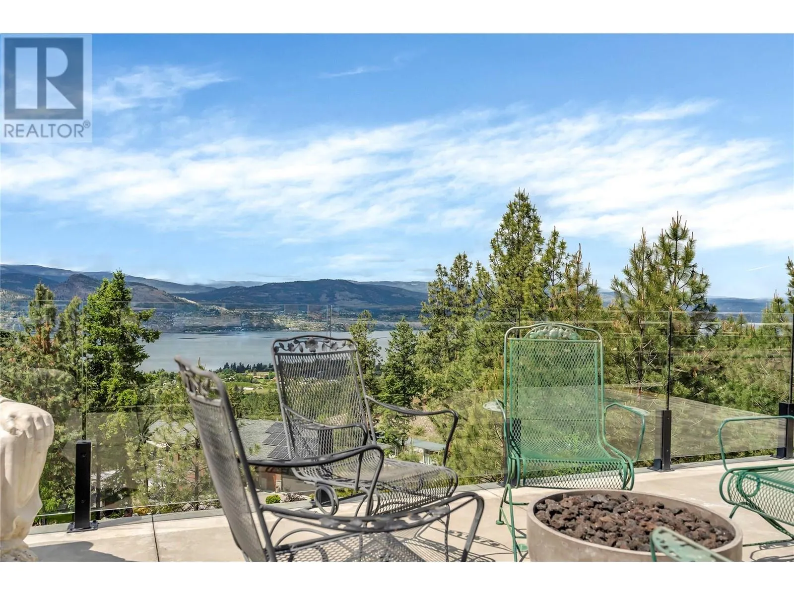 121 Flagstone Rise