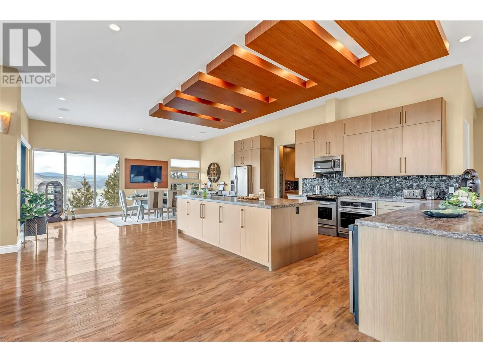 121 Flagstone Rise