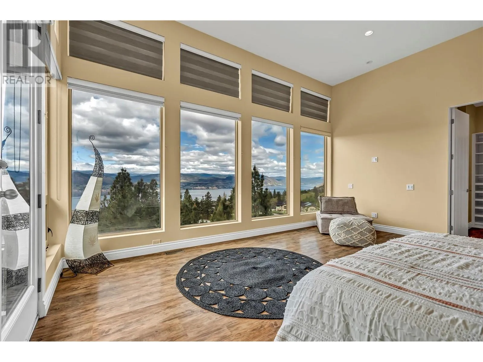121 Flagstone Rise