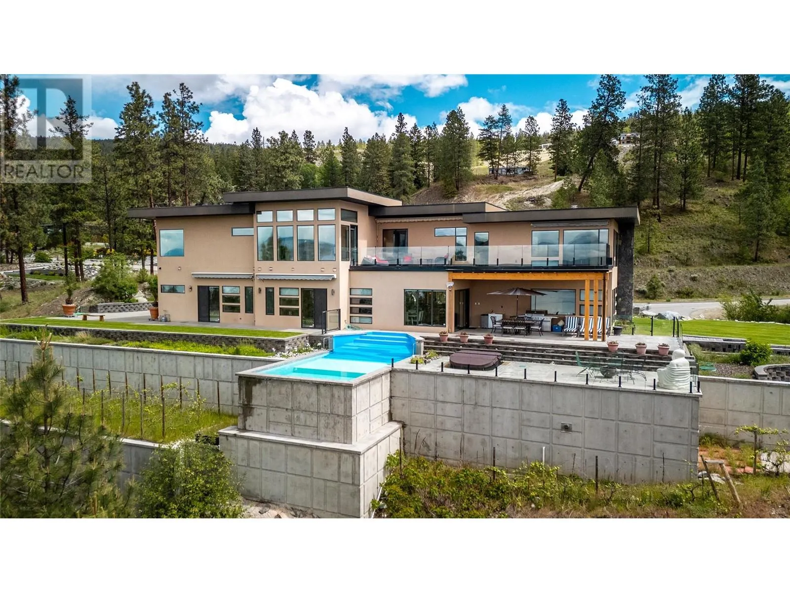 121 Flagstone Rise