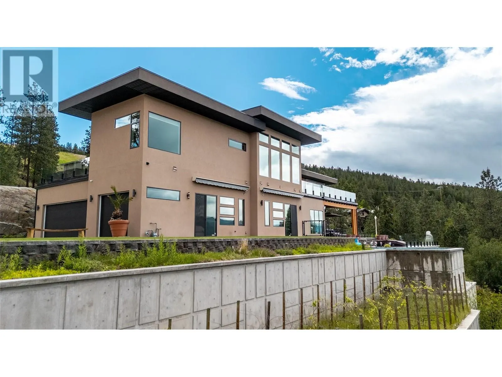 121 Flagstone Rise