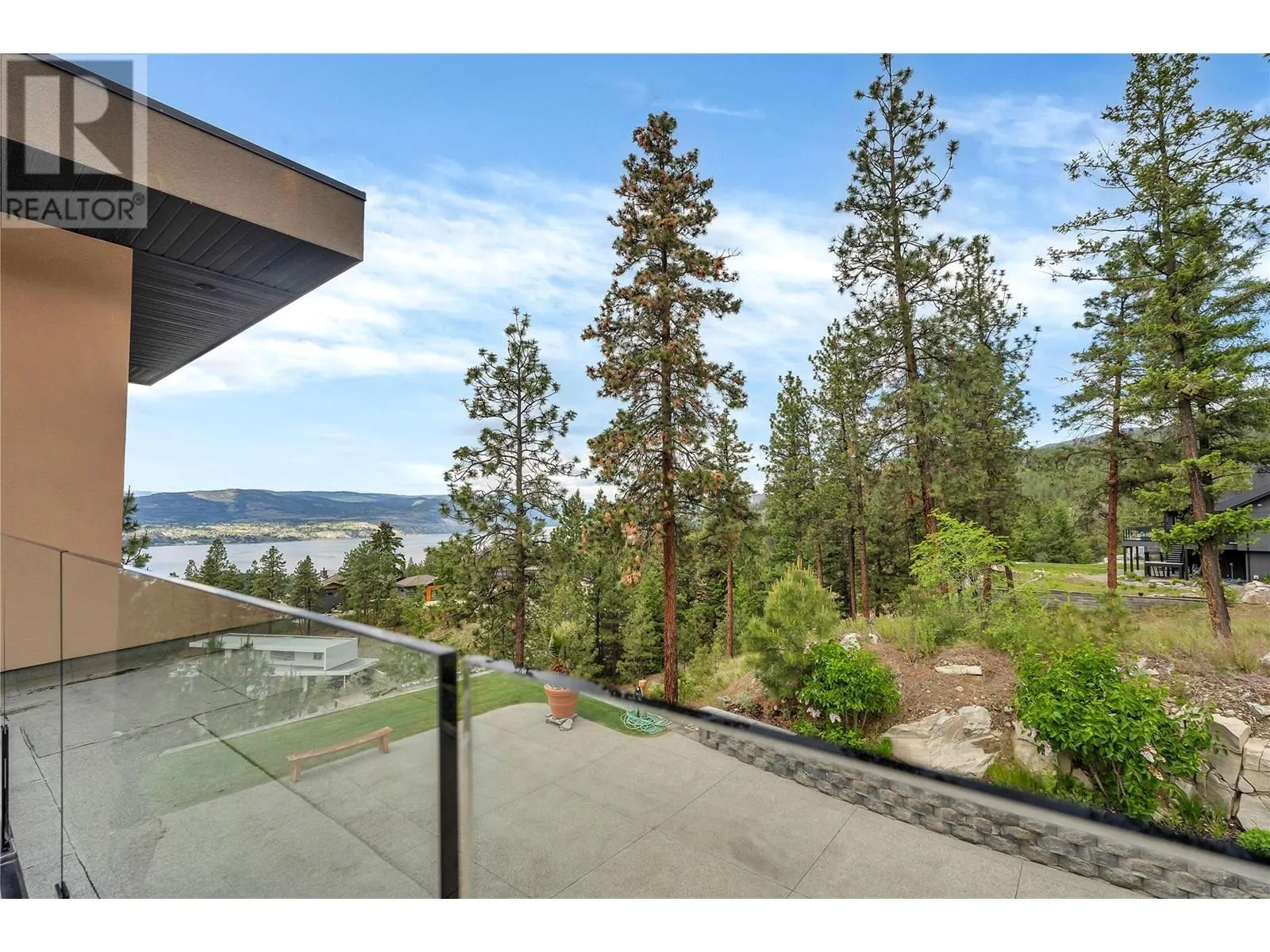 121 Flagstone Rise