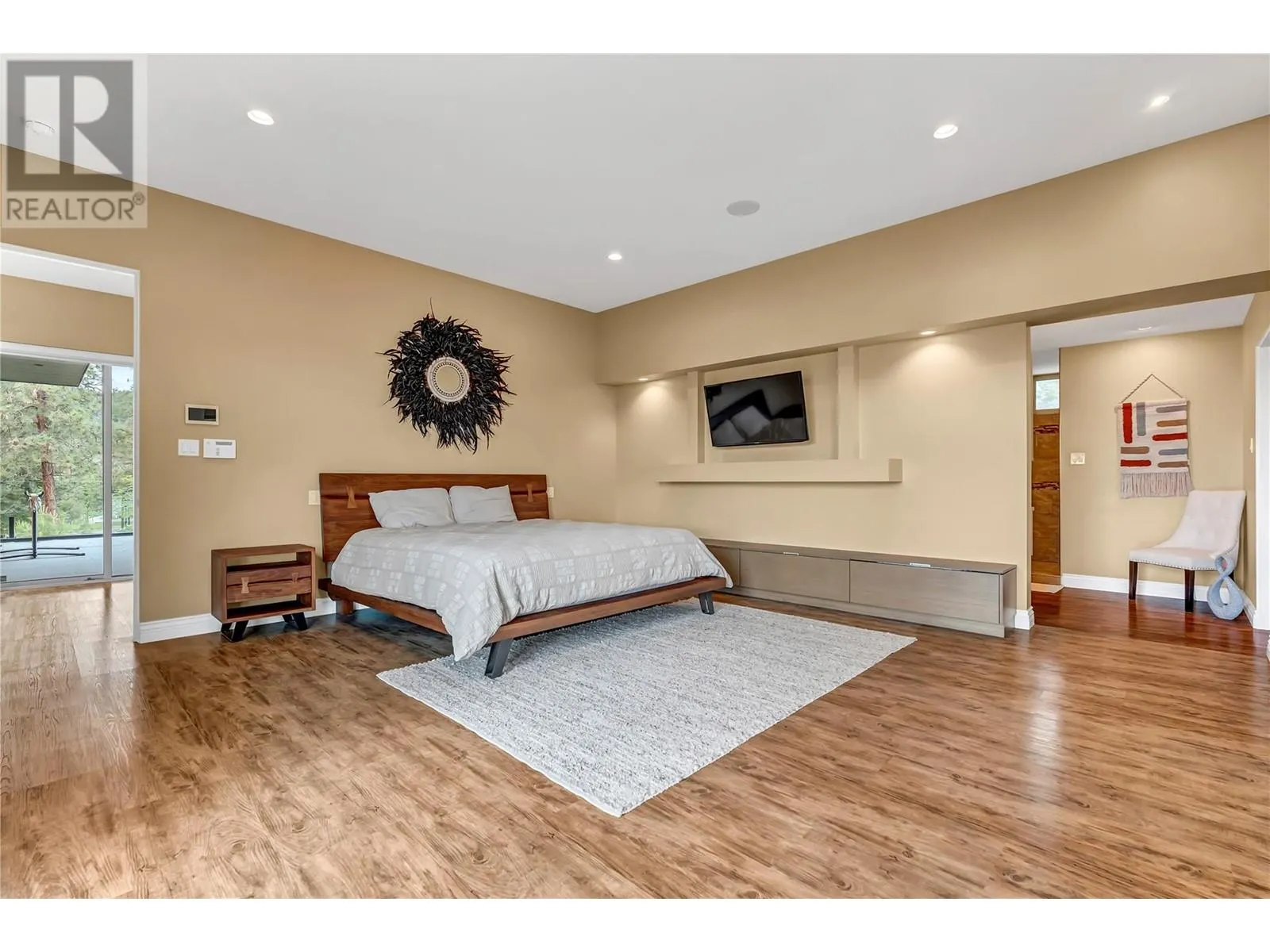 121 Flagstone Rise