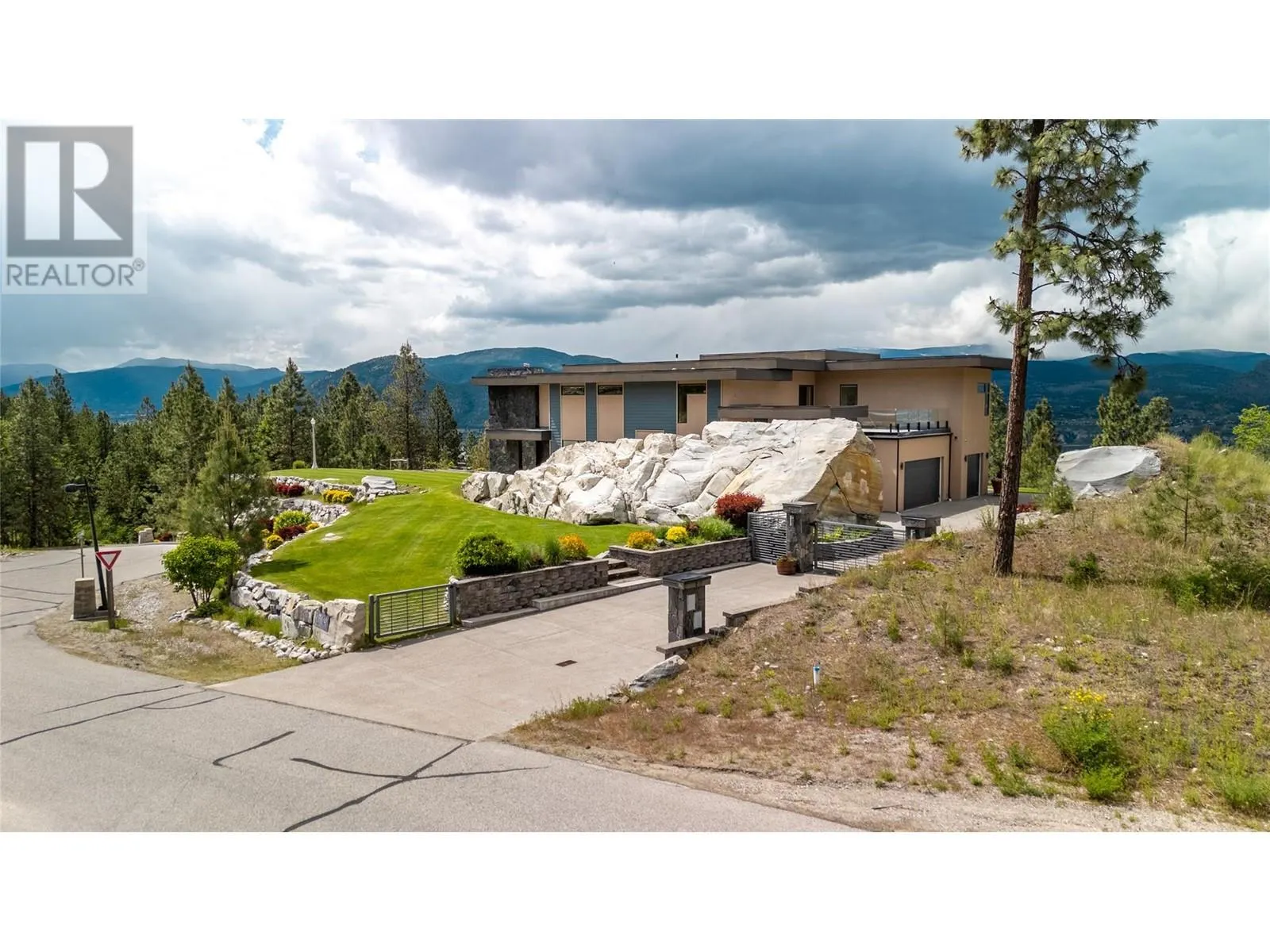 121 Flagstone Rise