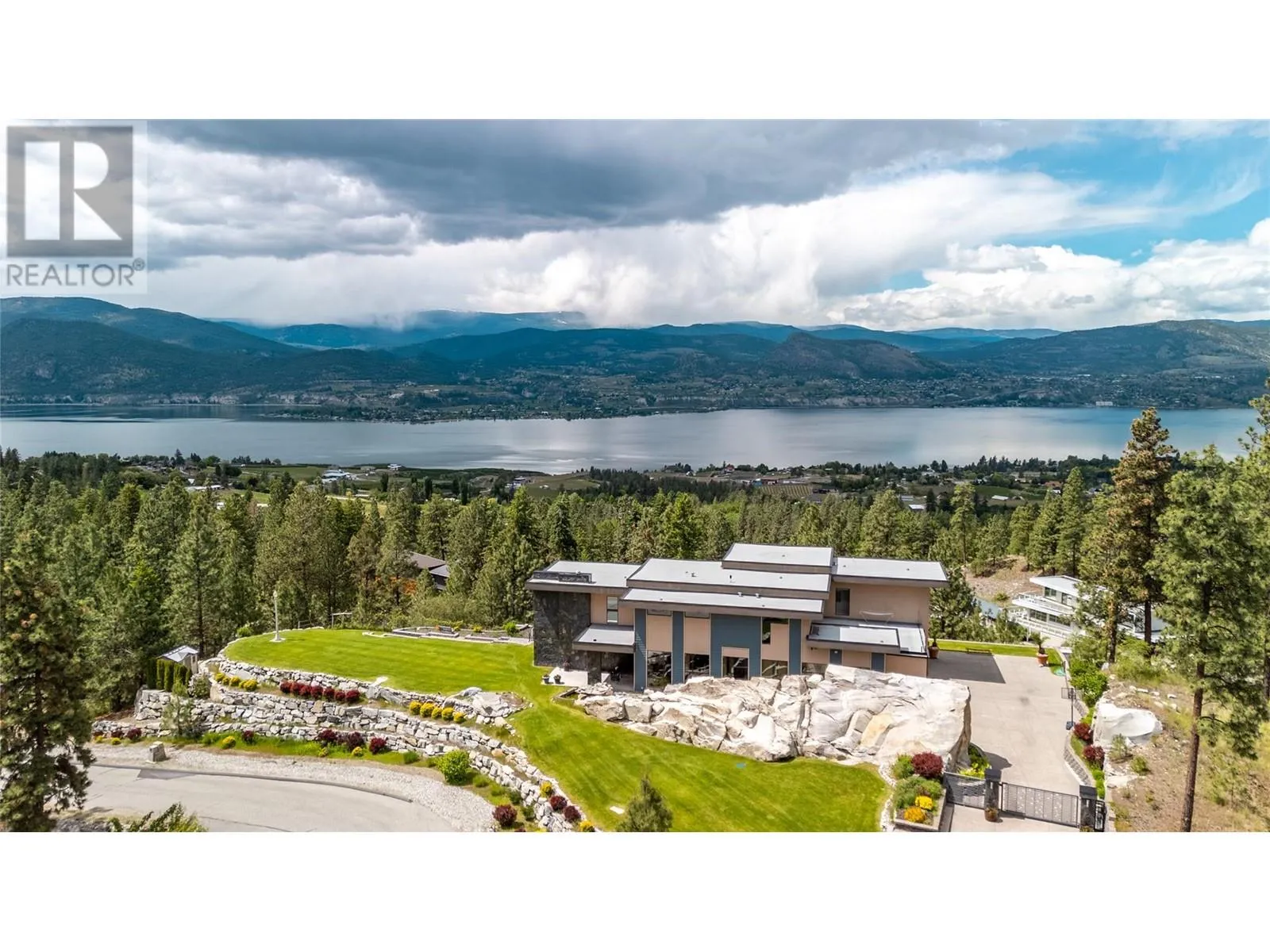 121 Flagstone Rise