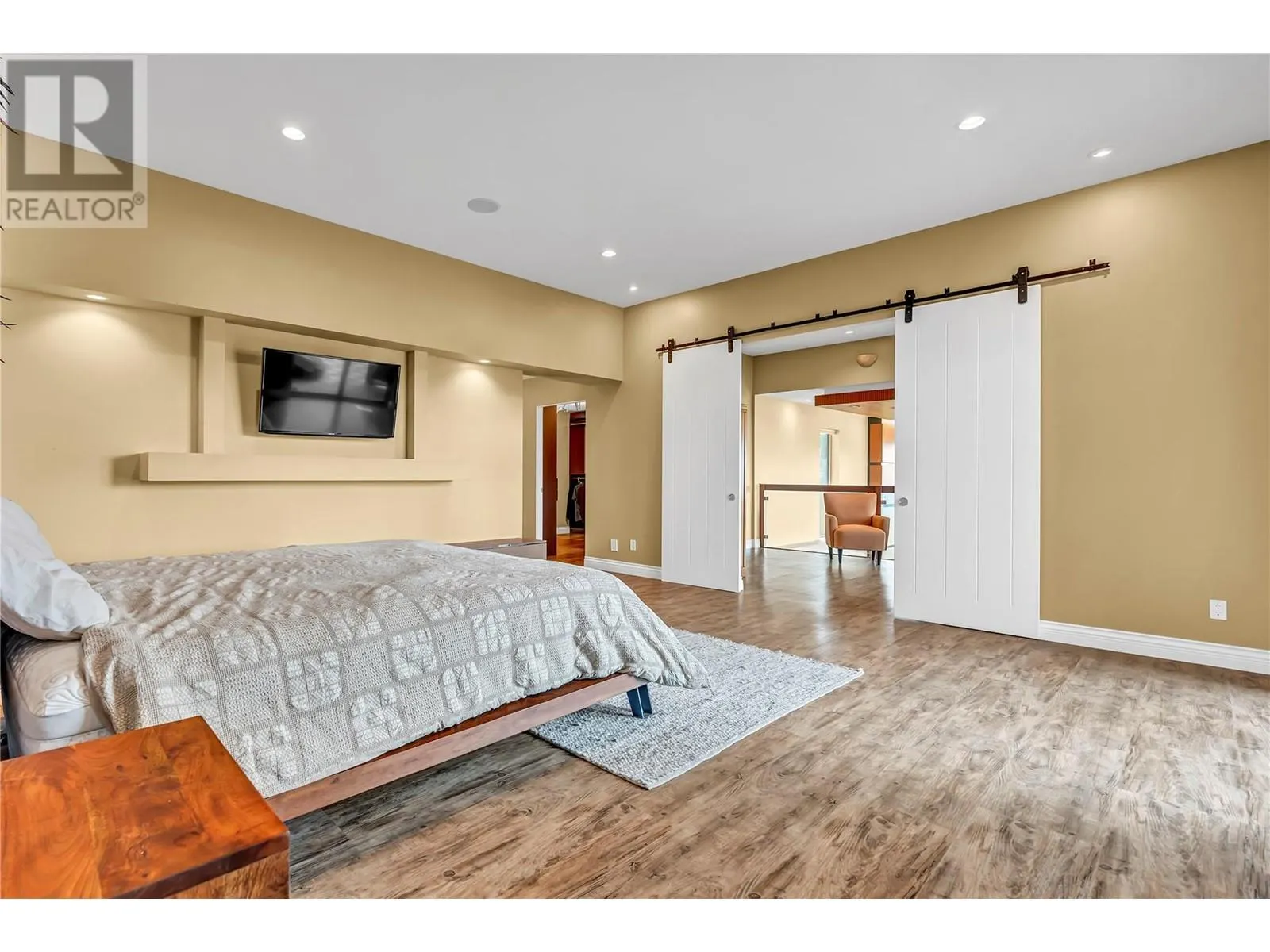 121 Flagstone Rise
