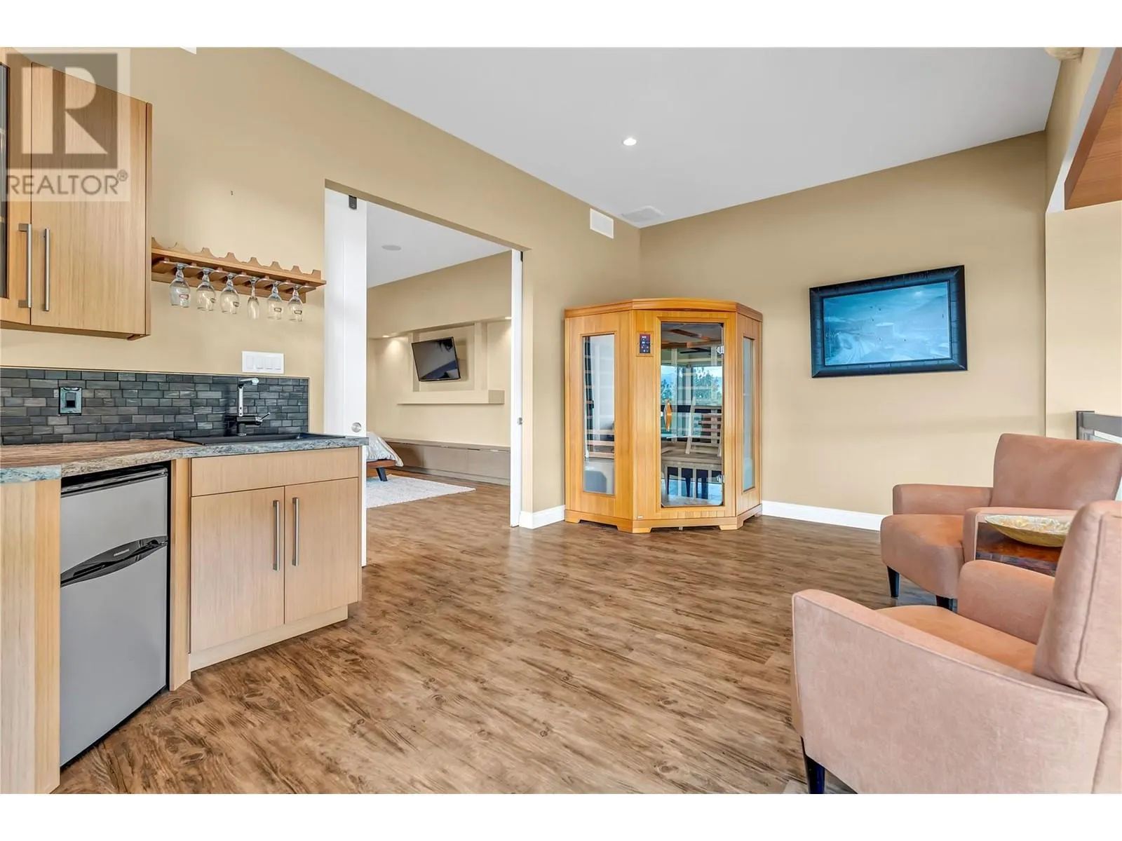 121 Flagstone Rise