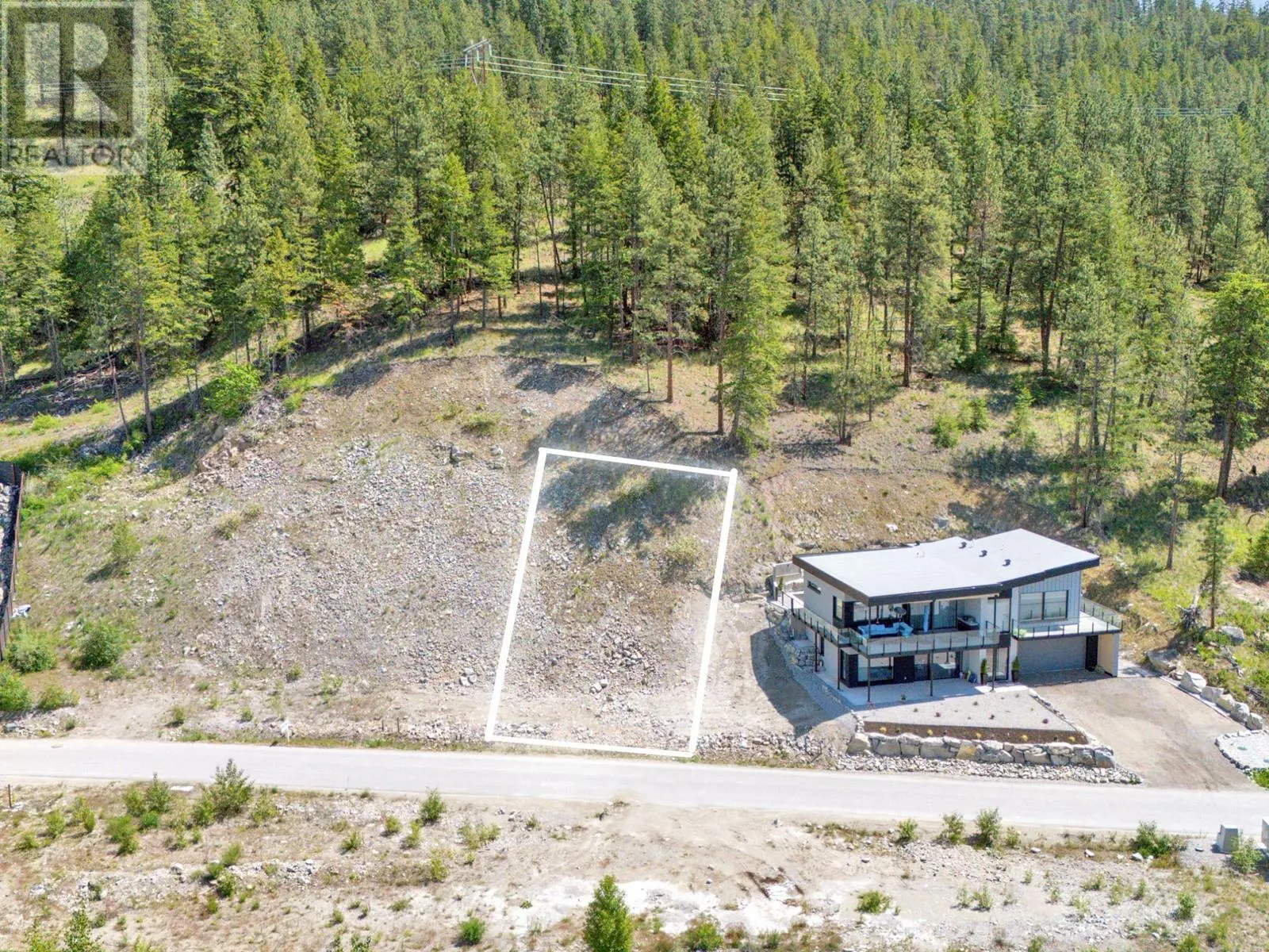 3040 OUTLOOK Way