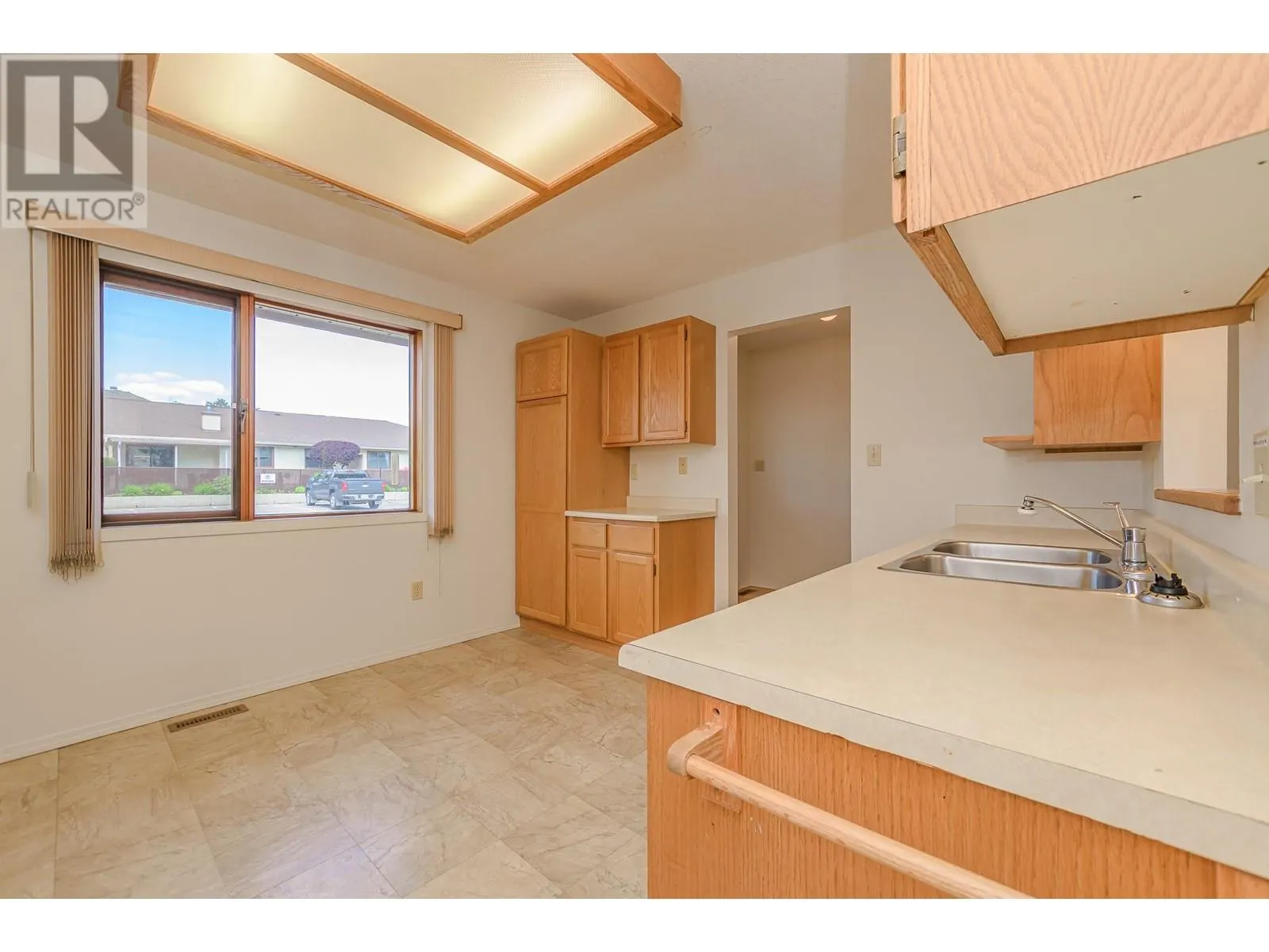 151 8 Avenue SW Unit# 10