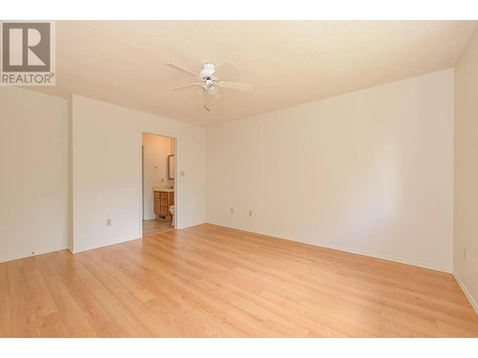 151 8 Avenue SW Unit# 10