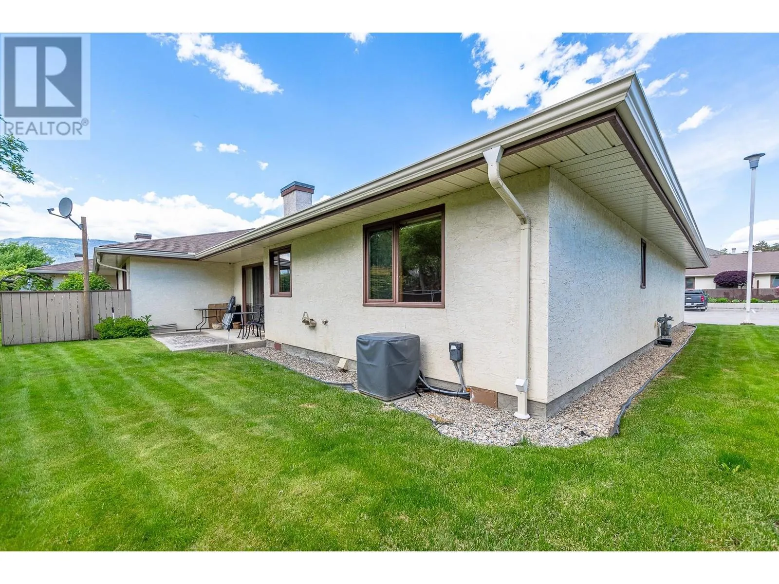 151 8 Avenue SW Unit# 10