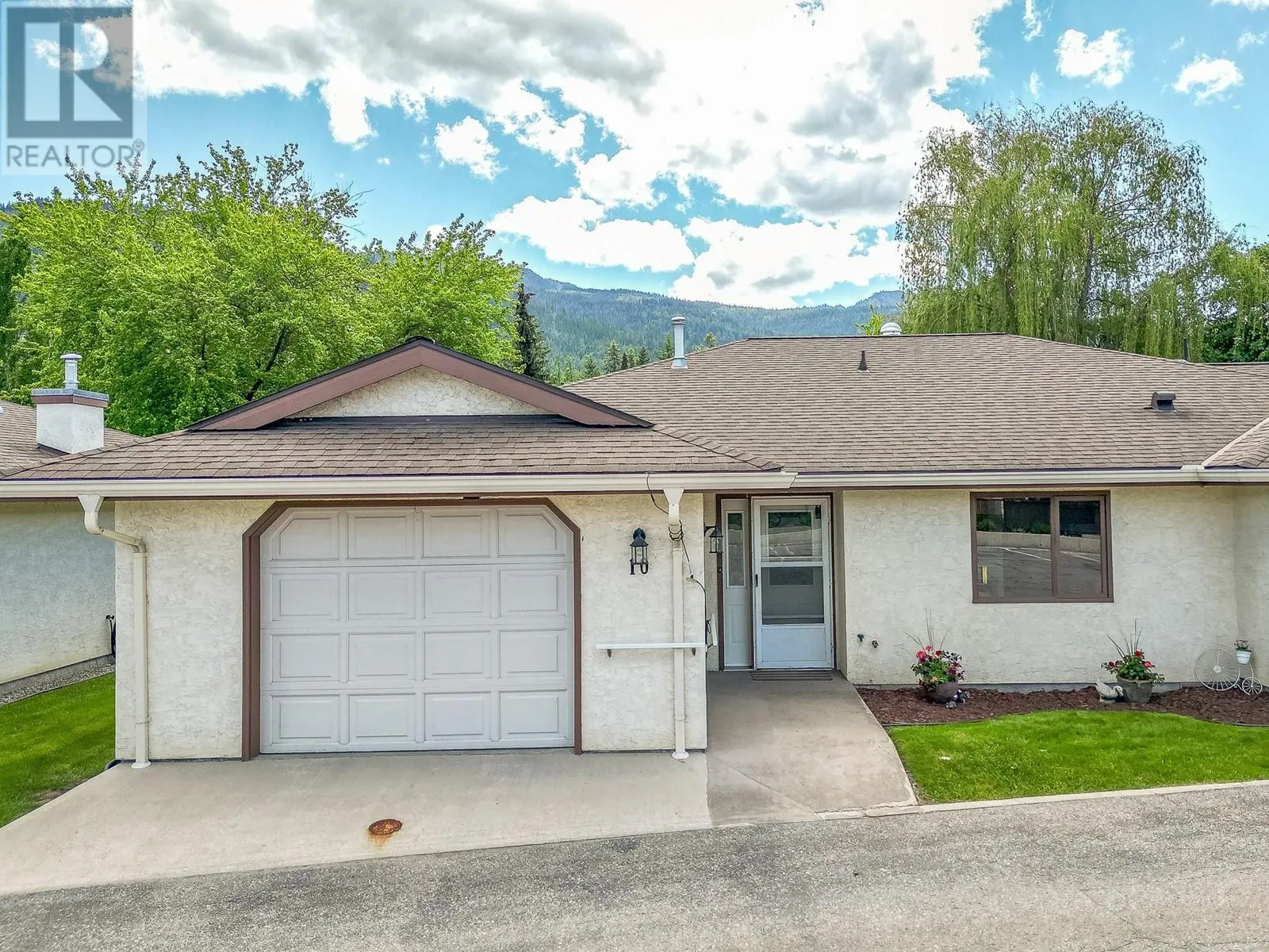 151 8 Avenue SW Unit# 10