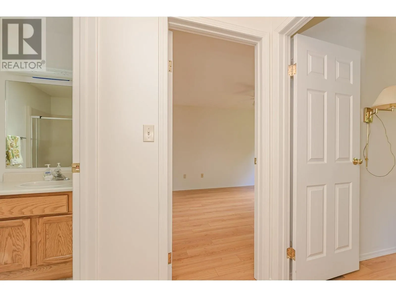 151 8 Avenue SW Unit# 10