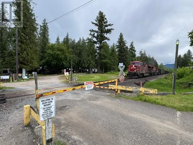 6592 Trans Canada Highway Unit# 13