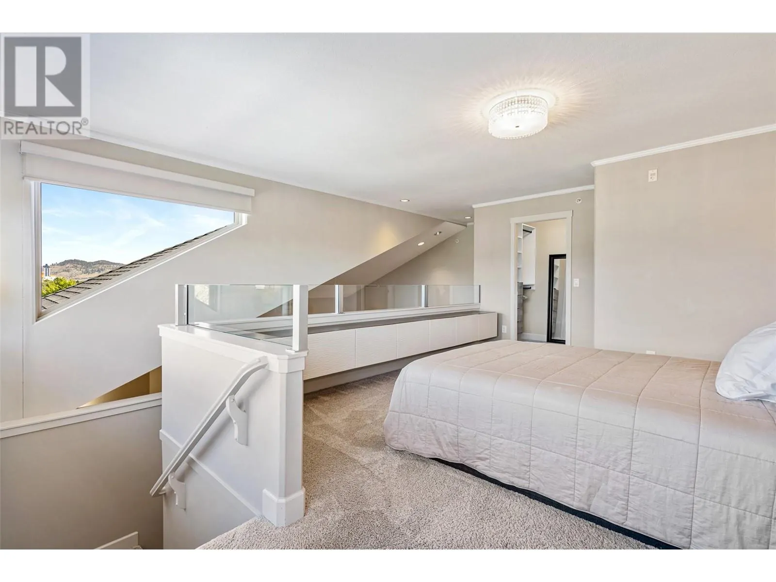 457 West Avenue Unit# 407