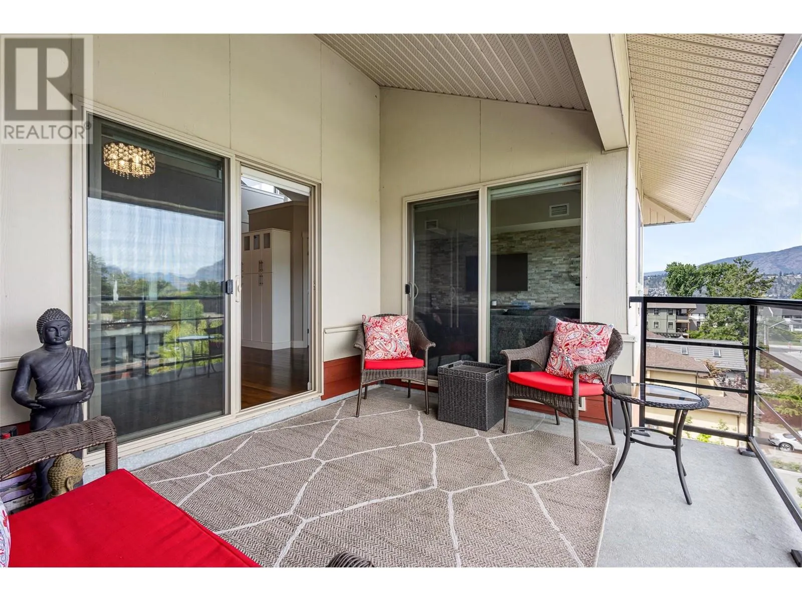 457 West Avenue Unit# 407