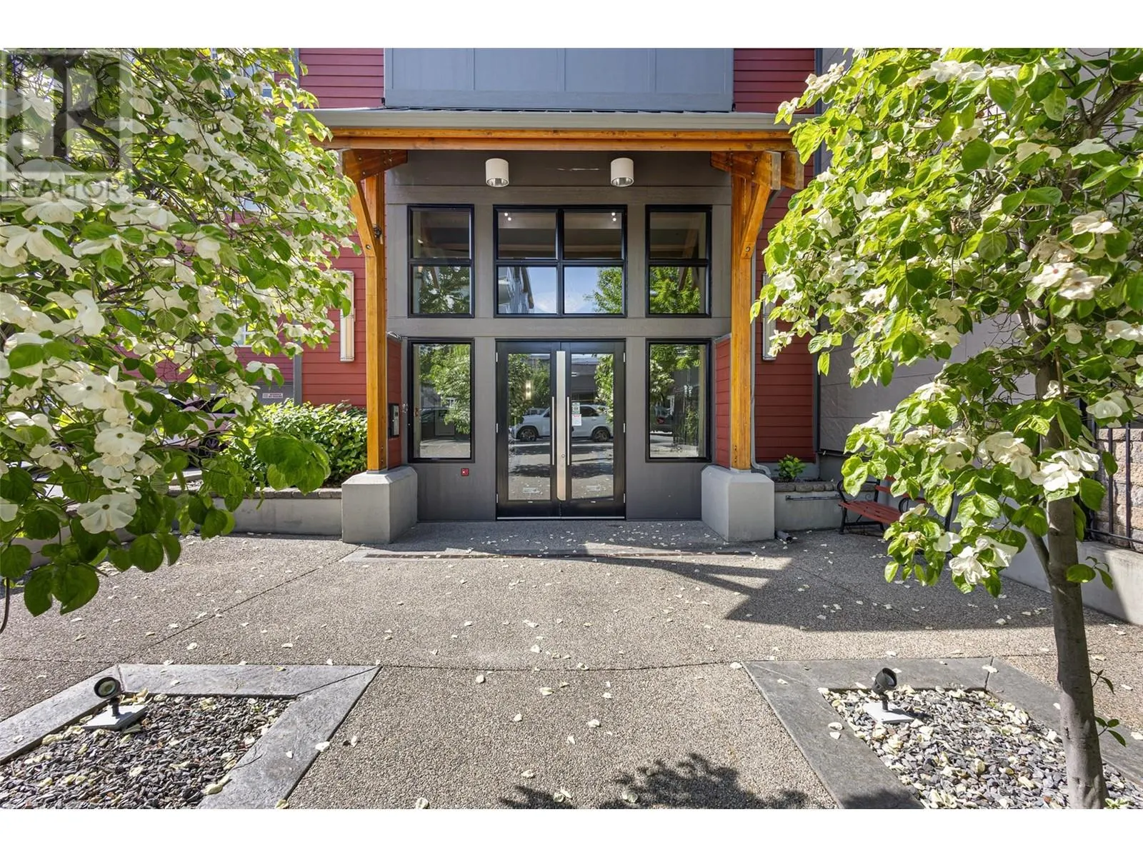 457 West Avenue Unit# 407