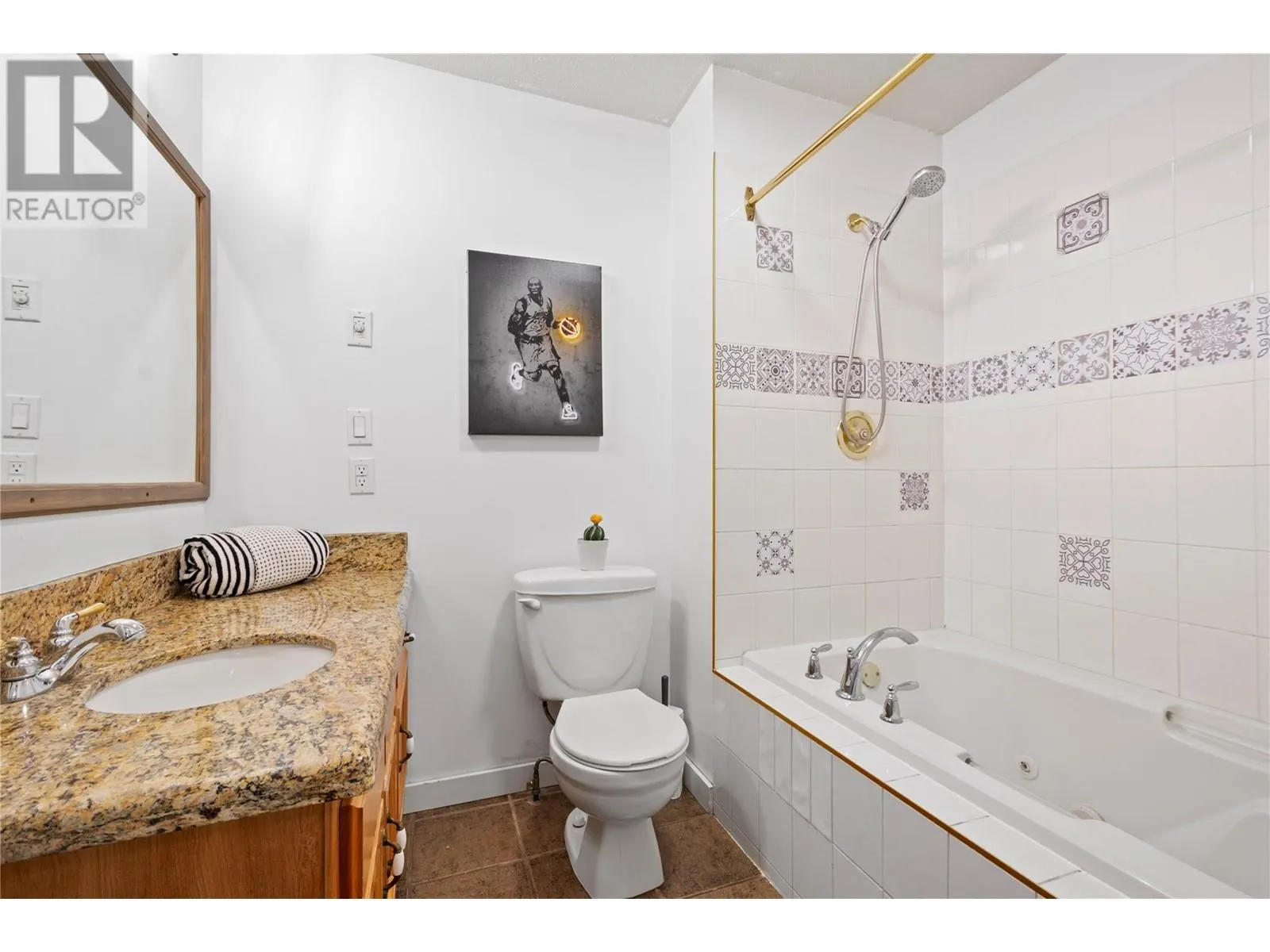 1032 Cedar Street Unit# 2