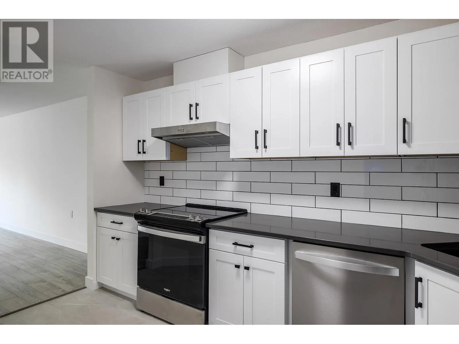 3157 Casorso Road Unit# 317