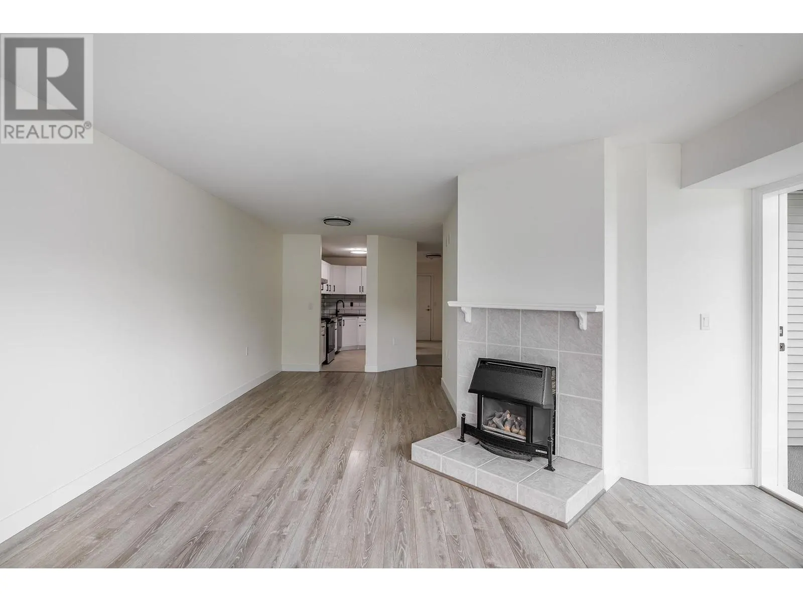 3157 Casorso Road Unit# 317