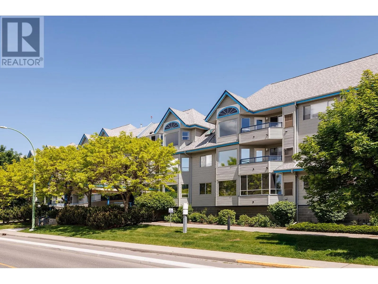 3157 Casorso Road Unit# 317